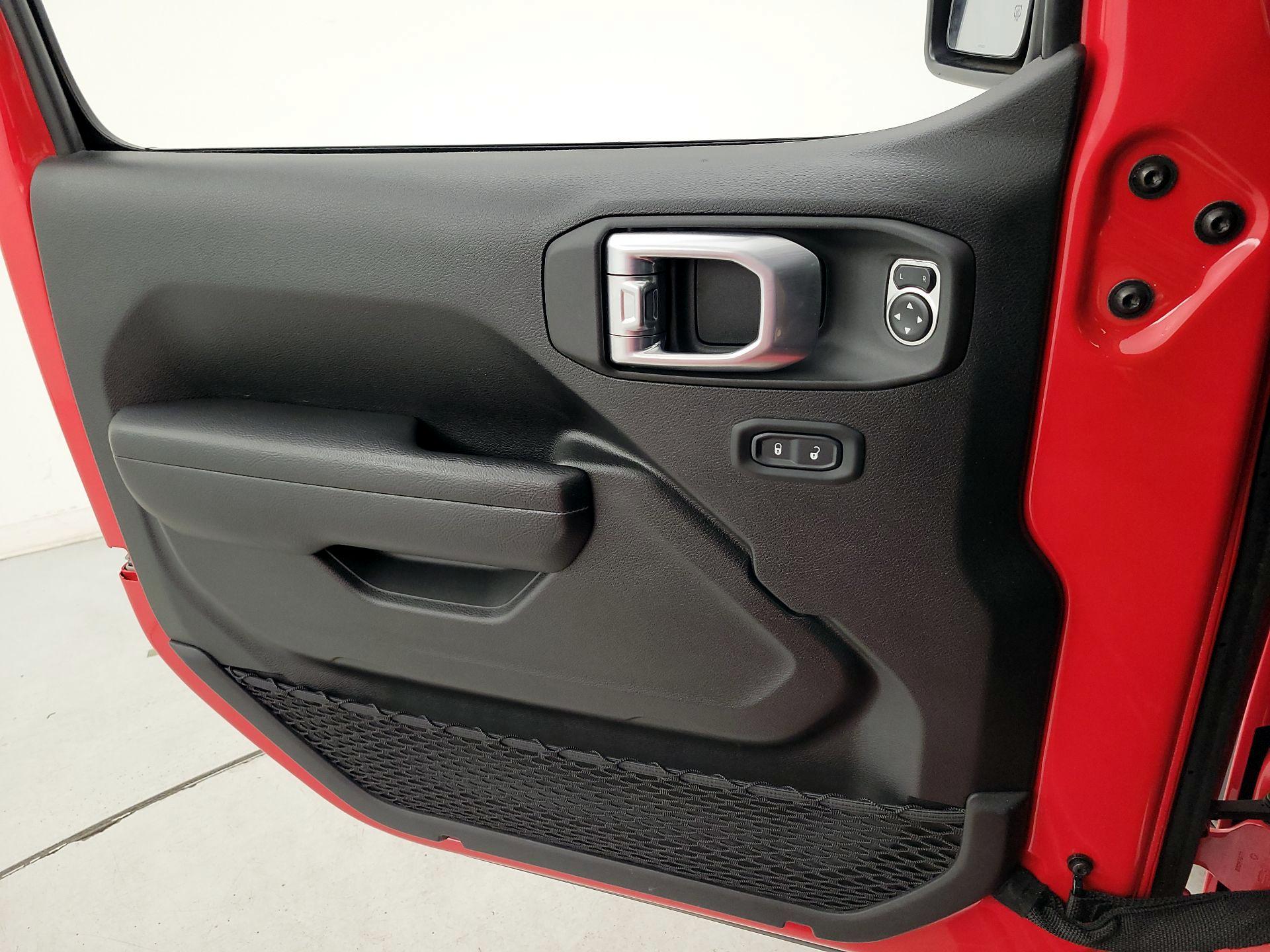 Thumbnail: 2024 Jeep Gladiator - 12