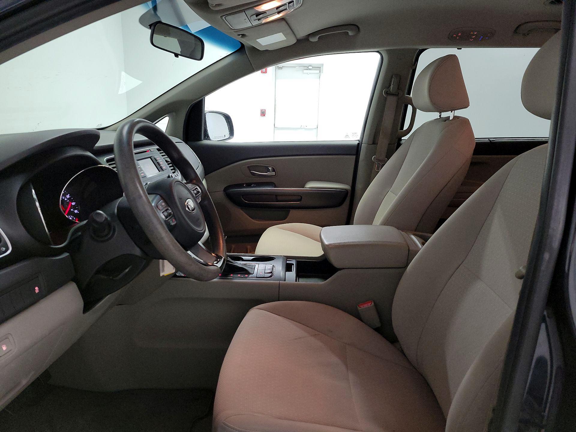 Thumbnail: 2016 Kia Sedona - 11