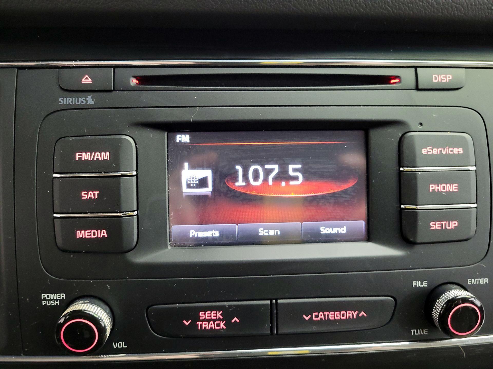 Thumbnail: 2016 Kia Sedona - 15