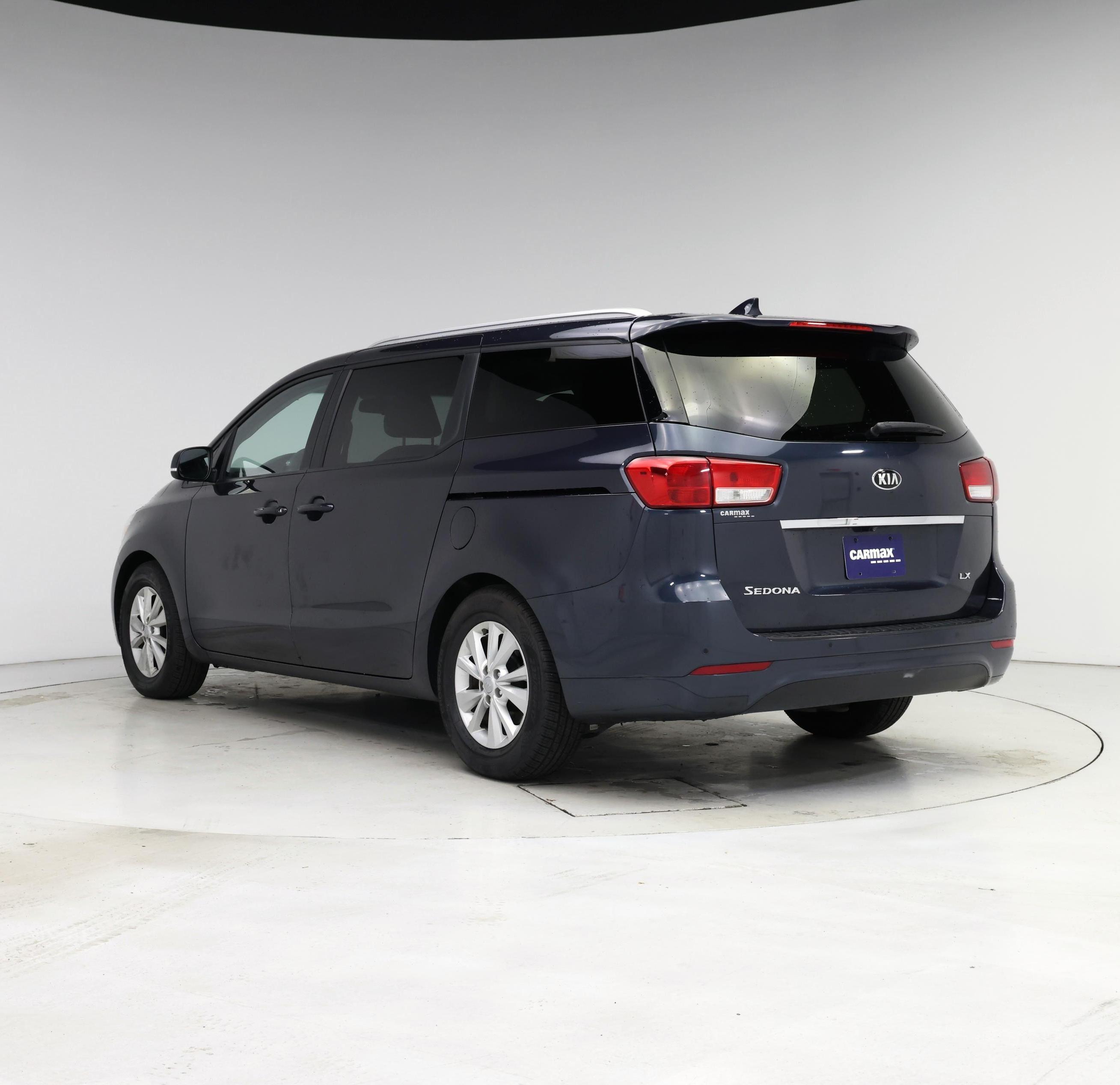Thumbnail: 2016 Kia Sedona - 2