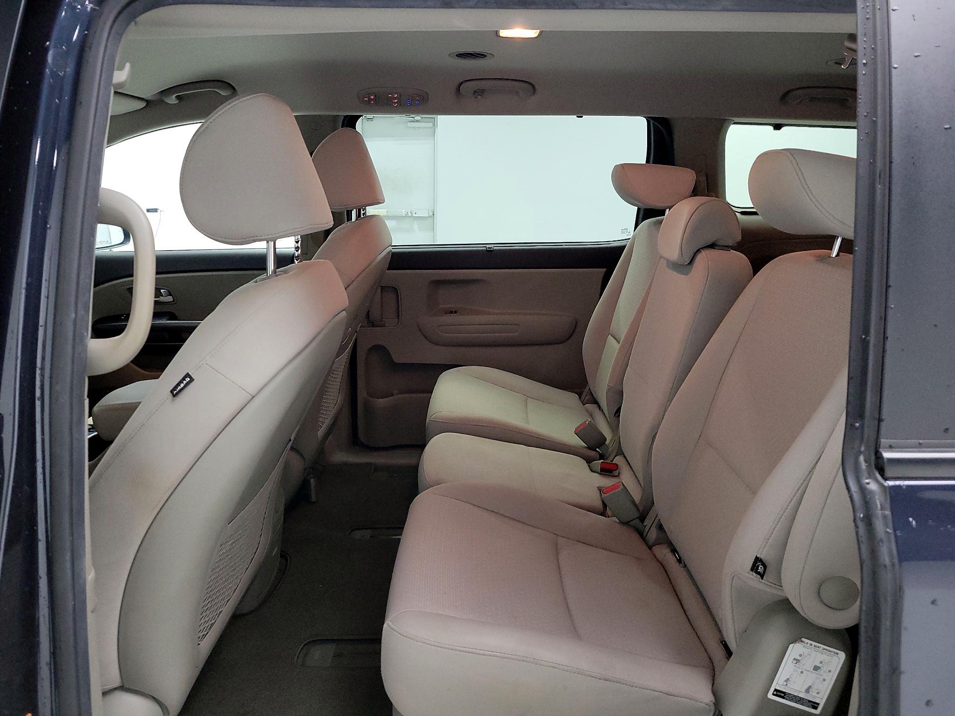 Thumbnail: 2016 Kia Sedona - 19