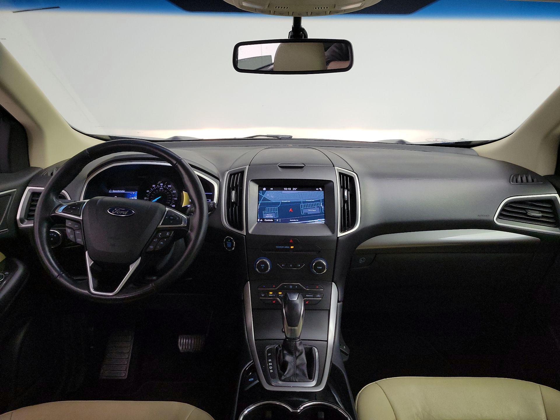 Thumbnail: 2016 Ford Edge - 9