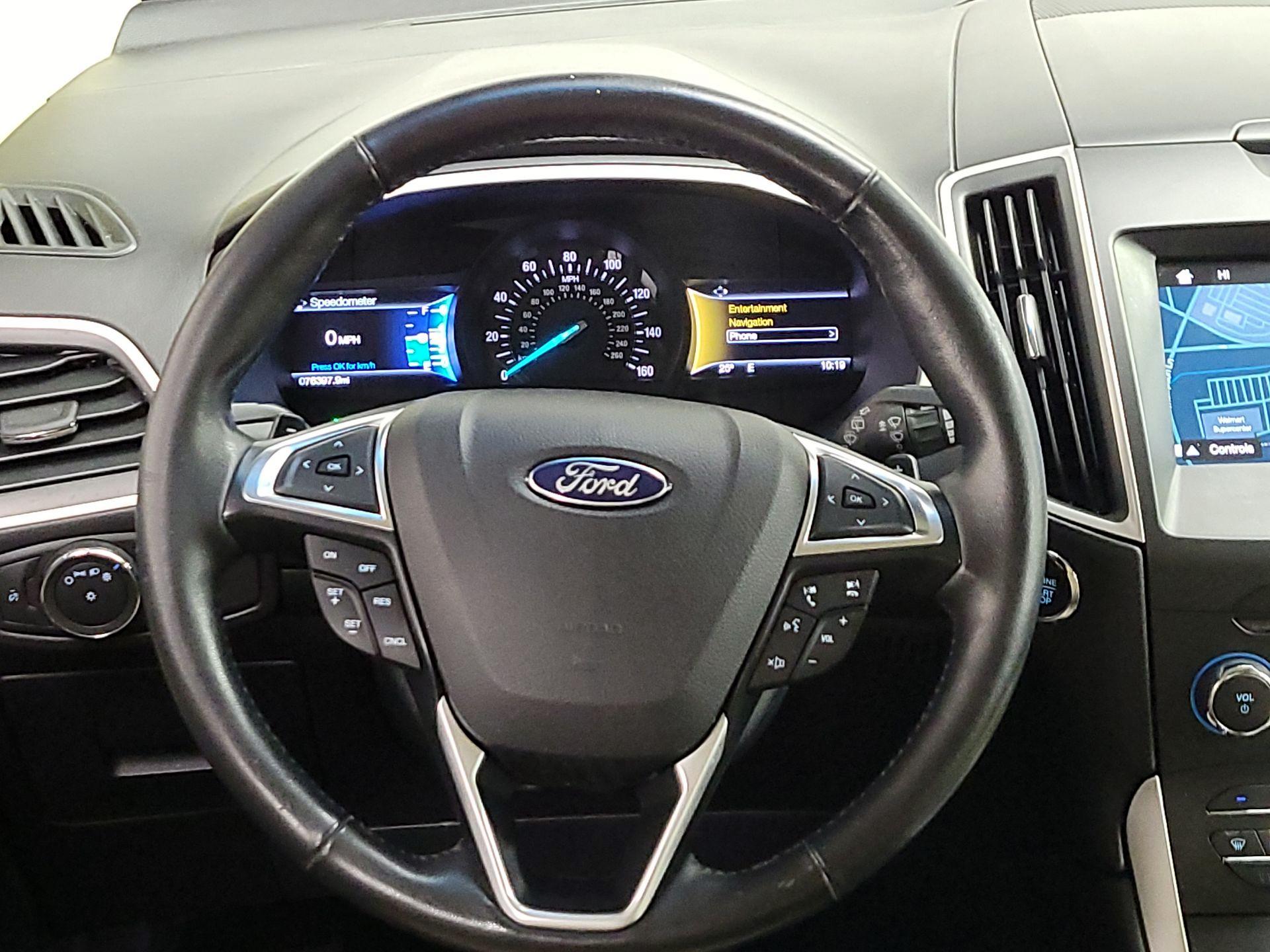 Thumbnail: 2016 Ford Edge - 10