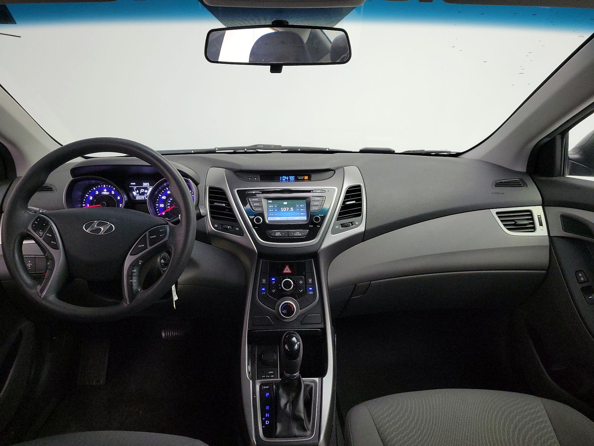 Thumbnail: 2015 Hyundai Elantra - 9