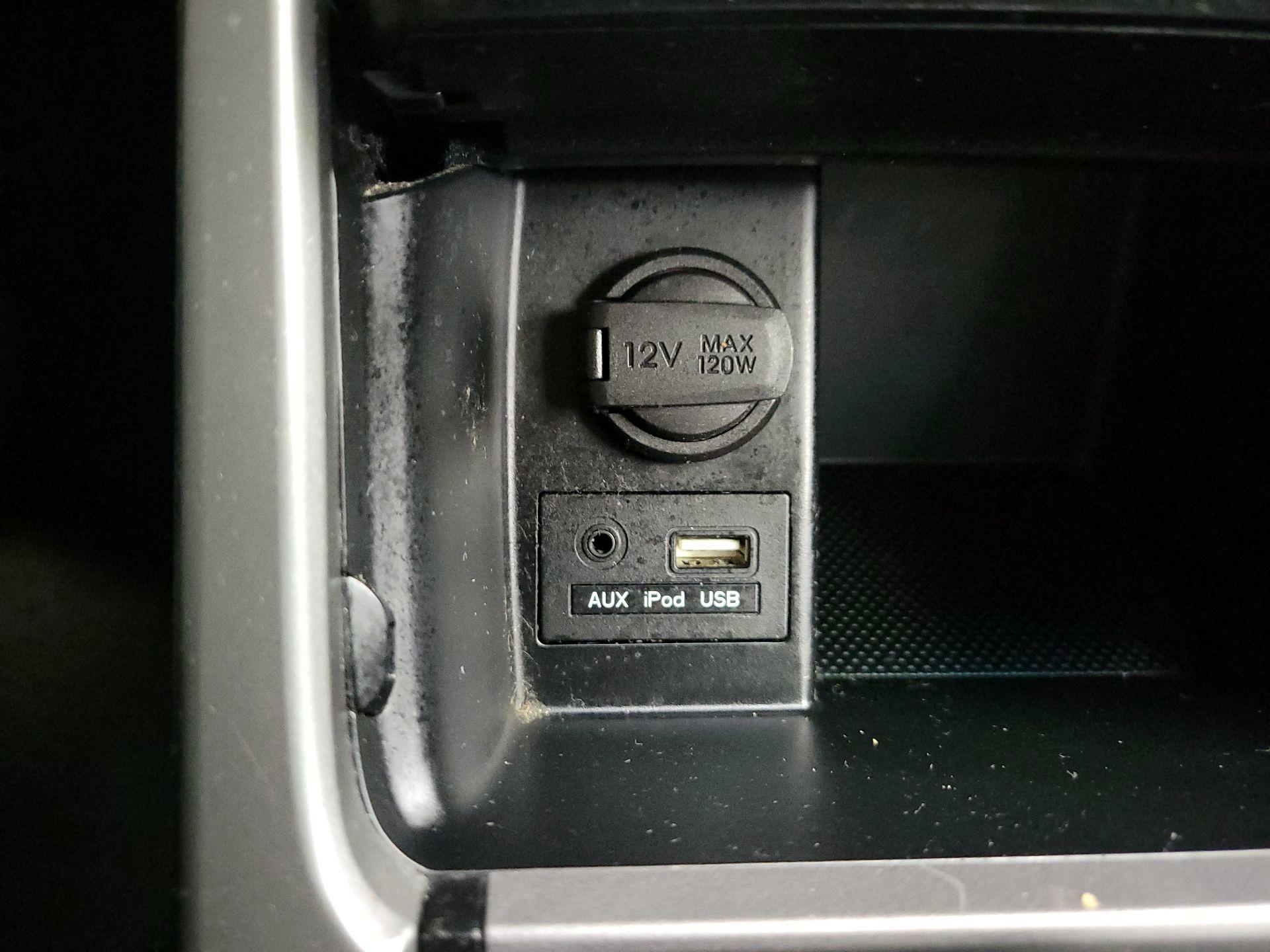 Thumbnail: 2015 Hyundai Elantra - 18