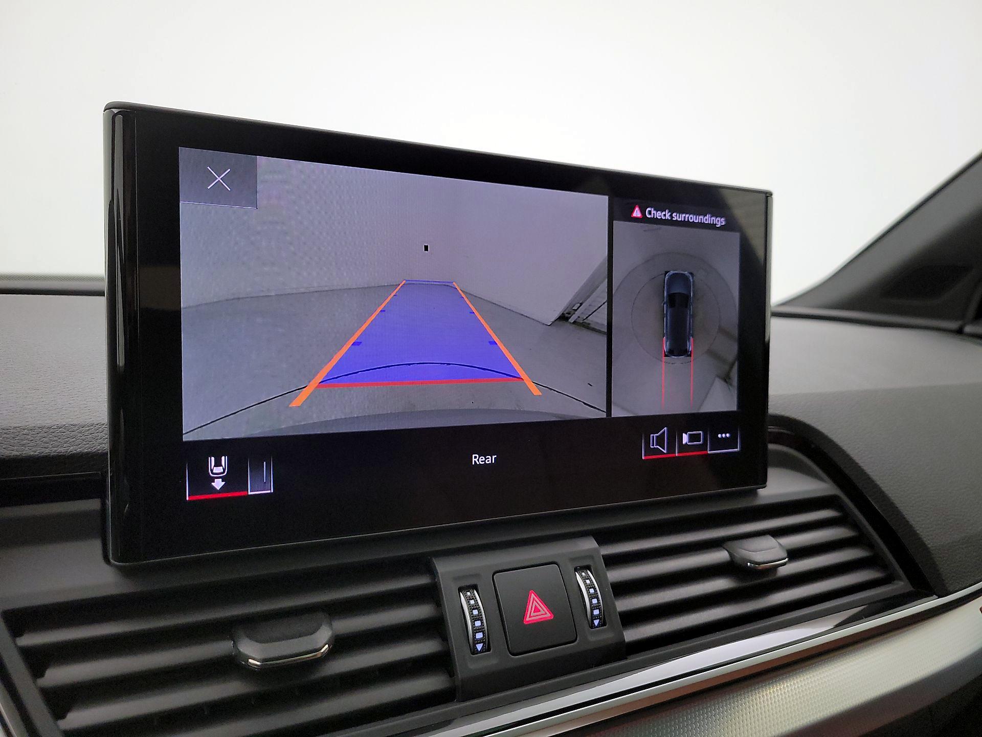 Thumbnail: 2025 Audi Q5 - 15