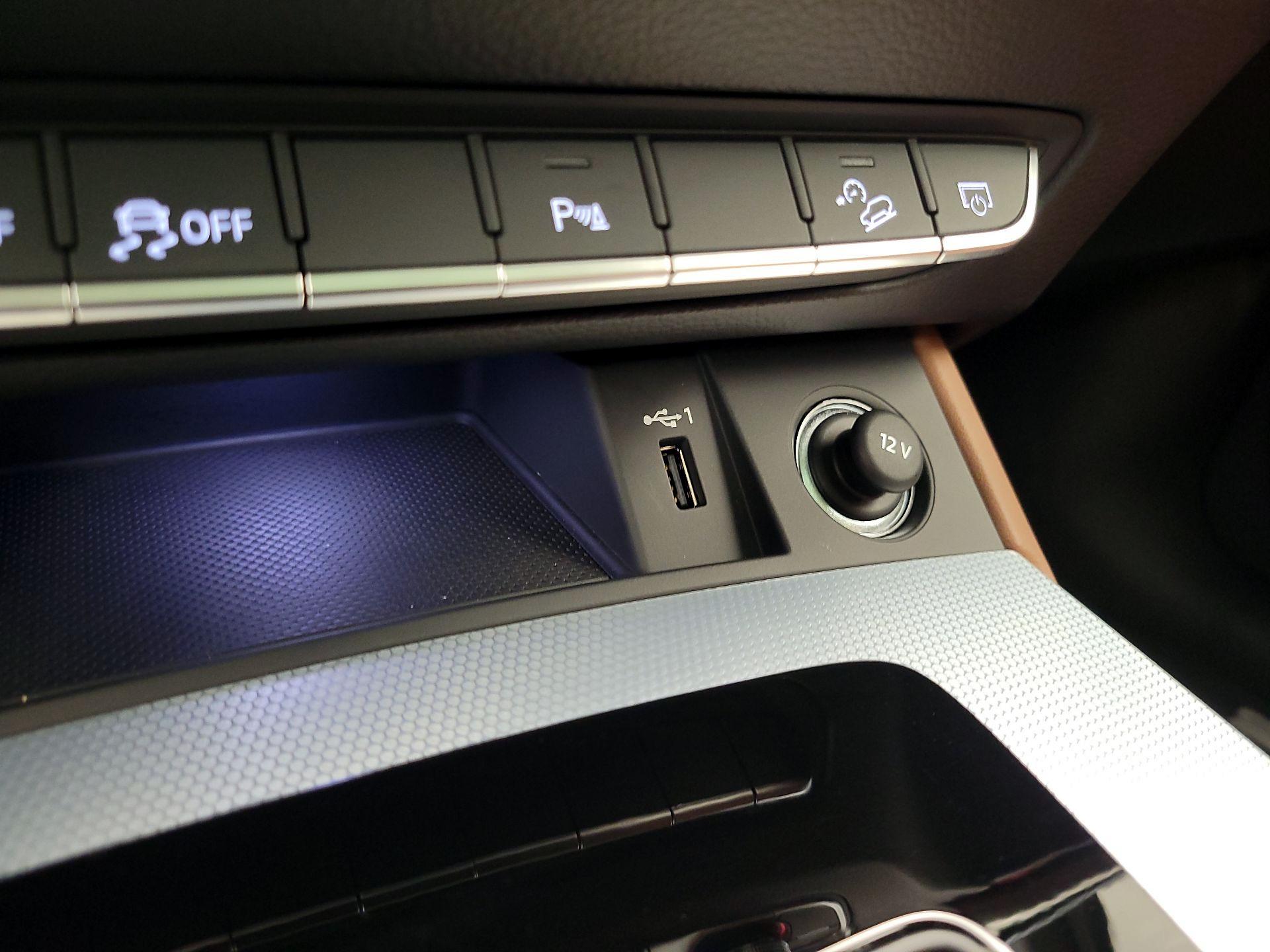 Thumbnail: 2025 Audi Q5 - 19