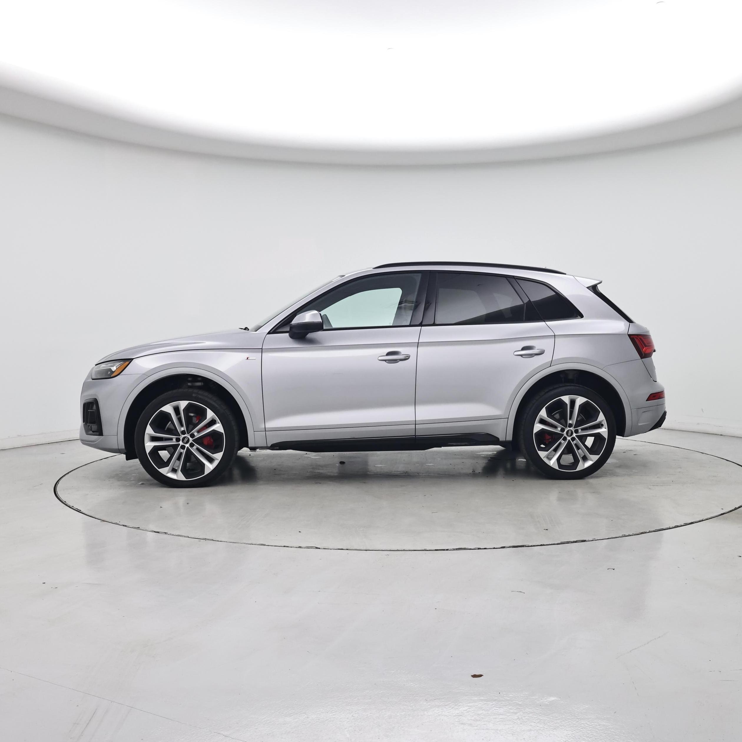Thumbnail: 2025 Audi Q5 - 3