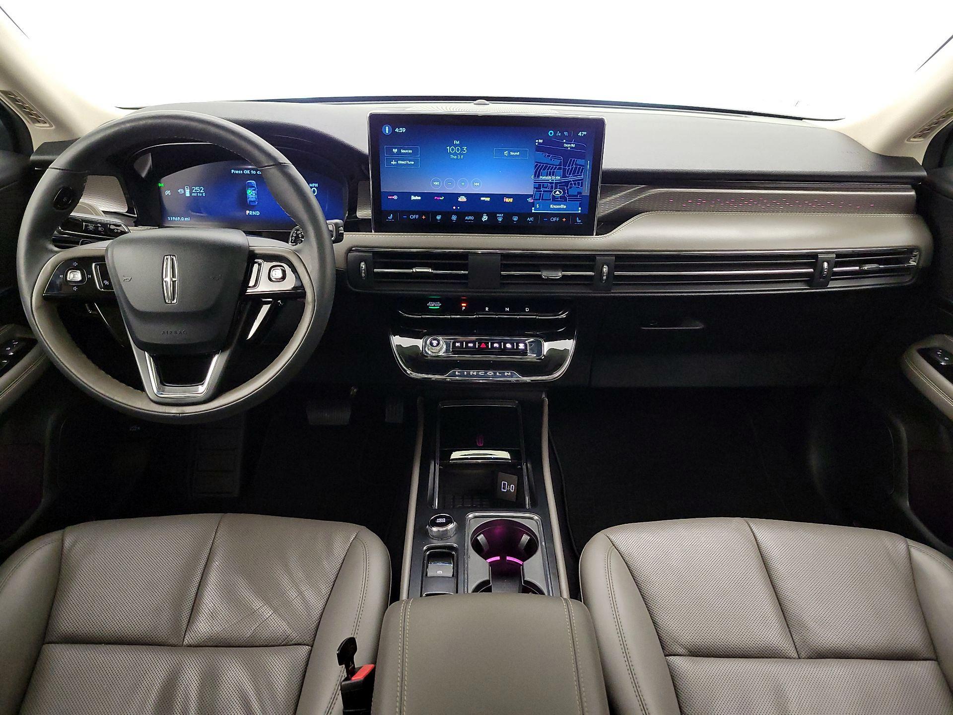 Thumbnail: 2024 Lincoln Corsair - 9