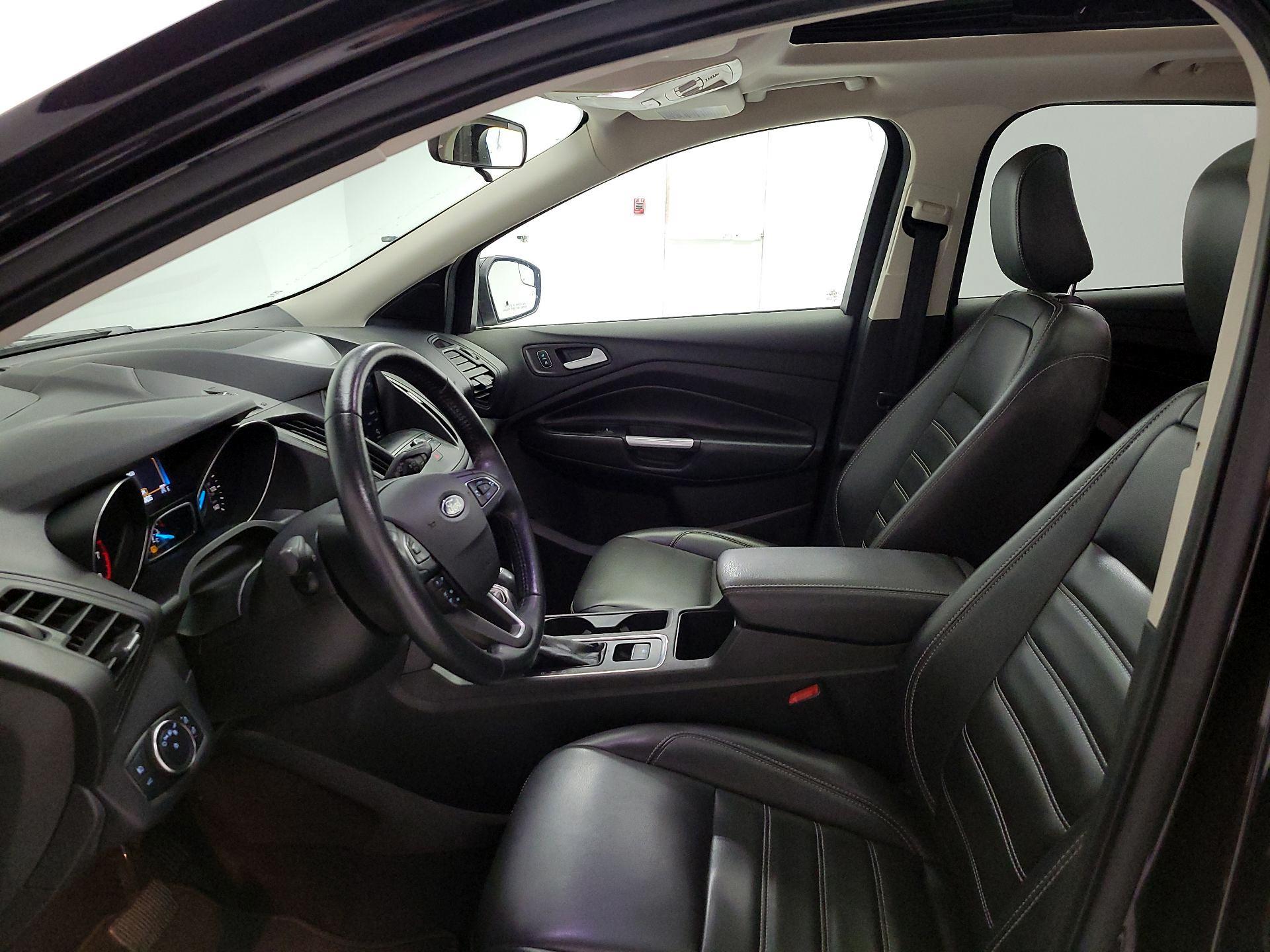 Thumbnail: 2019 Ford Escape - 11