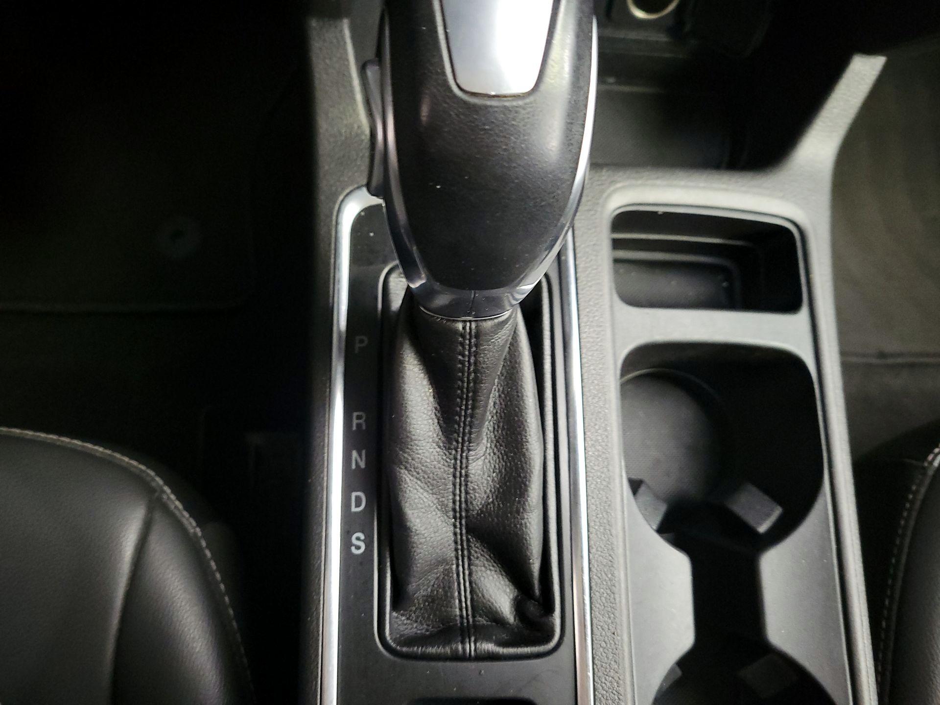 Thumbnail: 2019 Ford Escape - 17