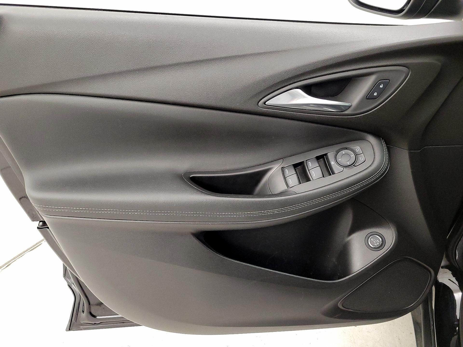 Thumbnail: 2022 Buick Encore GX - 12