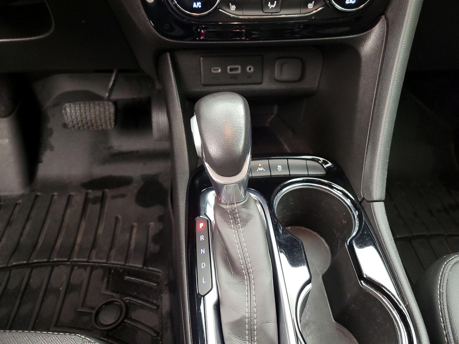 Thumbnail: 2022 Buick Encore GX - 17