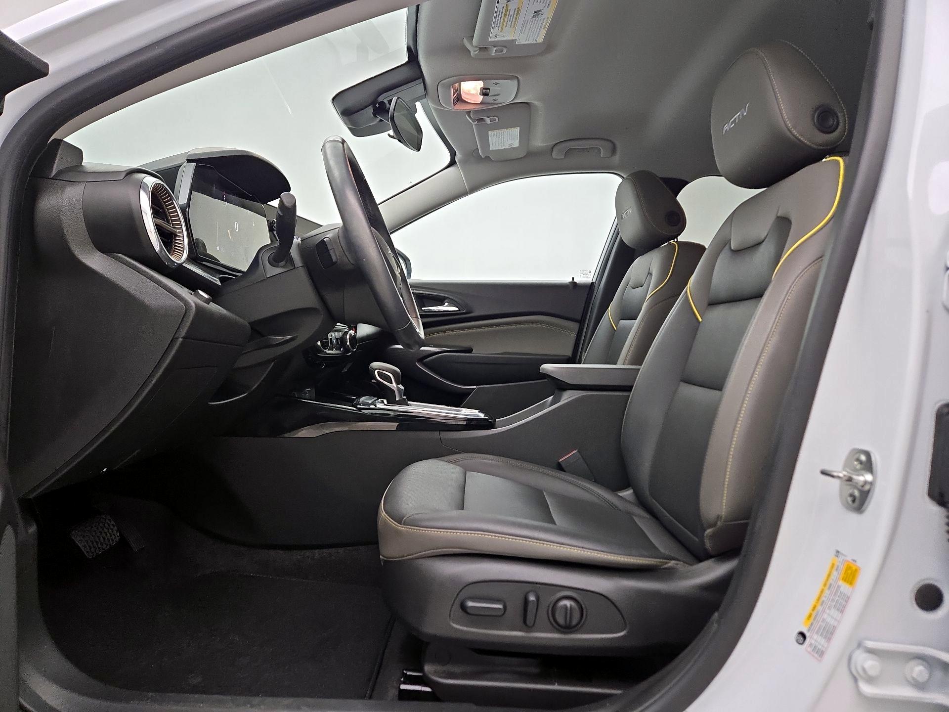 Thumbnail: 2025 Chevrolet Trax - 11