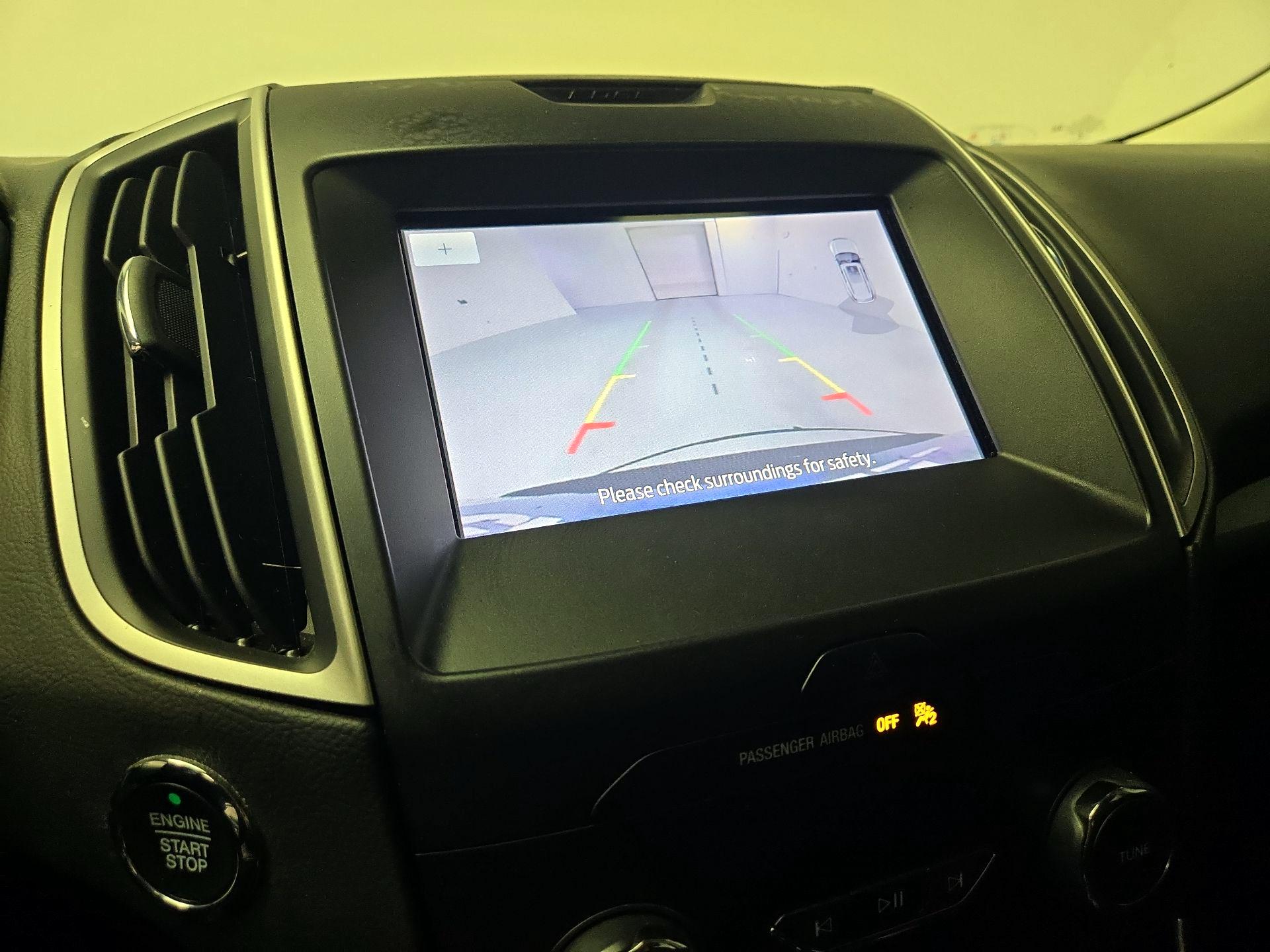 Thumbnail: 2020 Ford Edge - 14