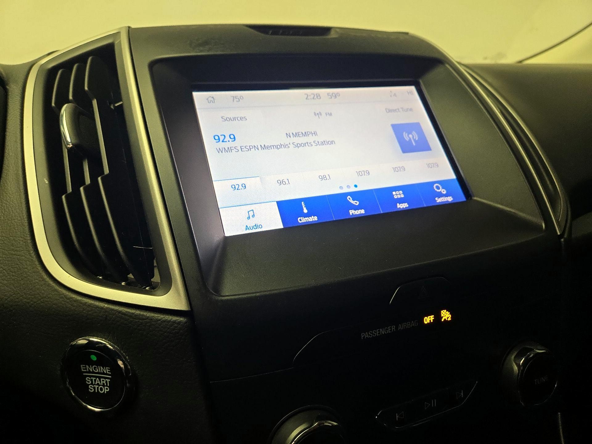 Thumbnail: 2020 Ford Edge - 15