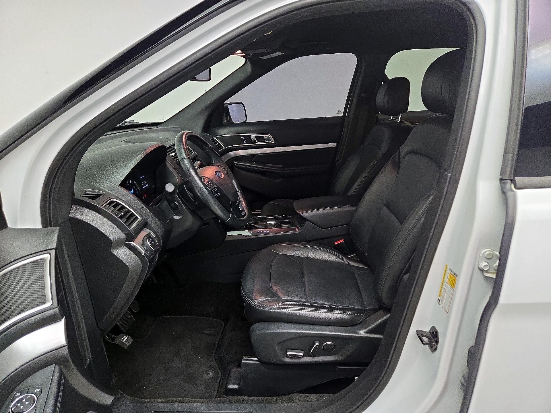 Thumbnail: 2017 Ford Explorer - 11