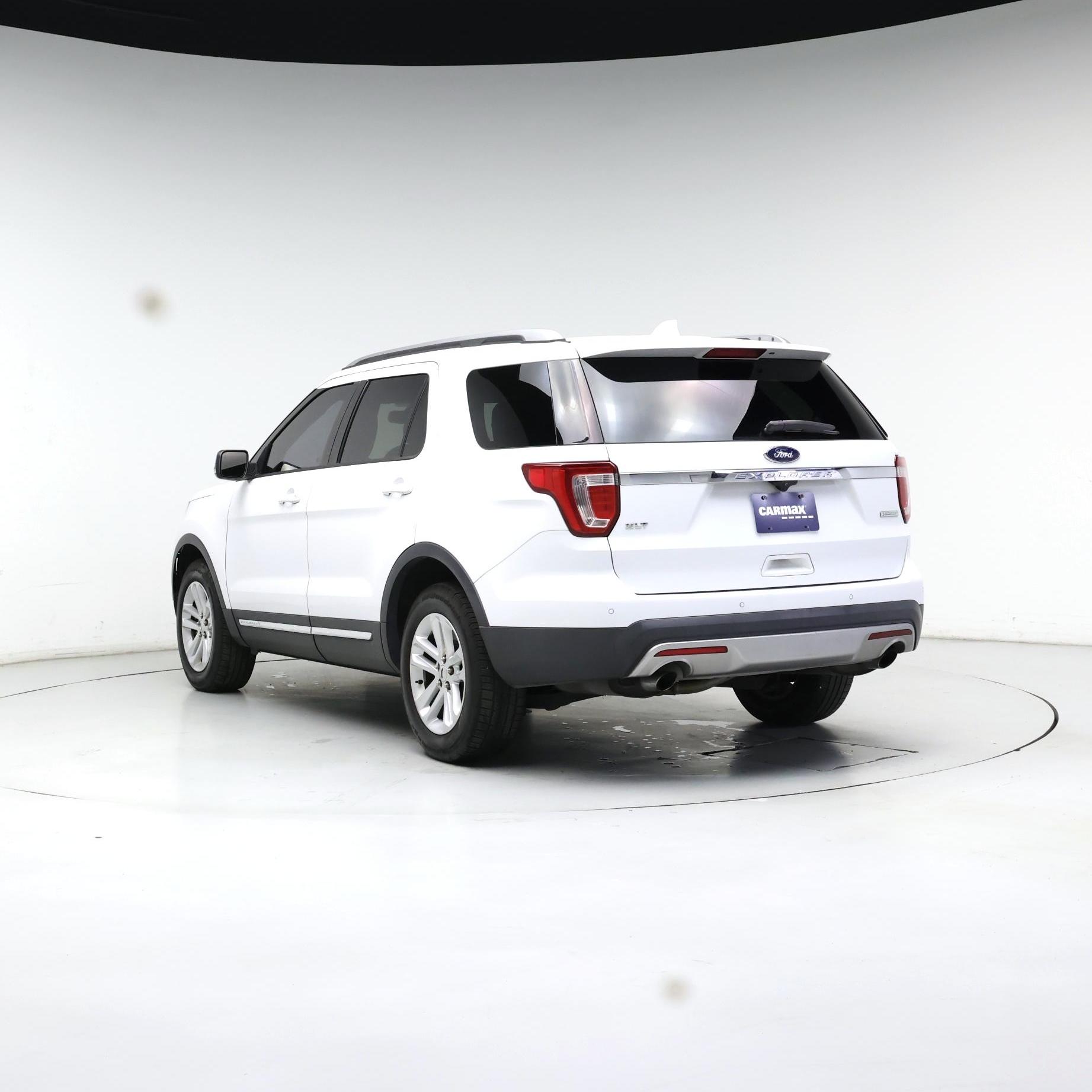 Thumbnail: 2017 Ford Explorer - 2
