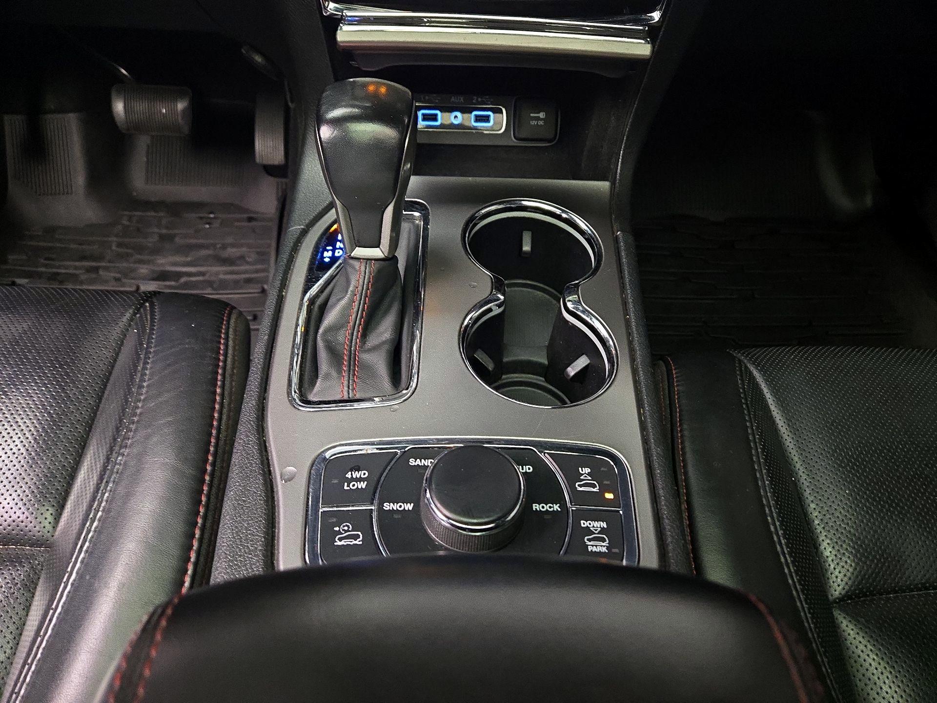 Thumbnail: 2020 Jeep Grand Cherokee - 18