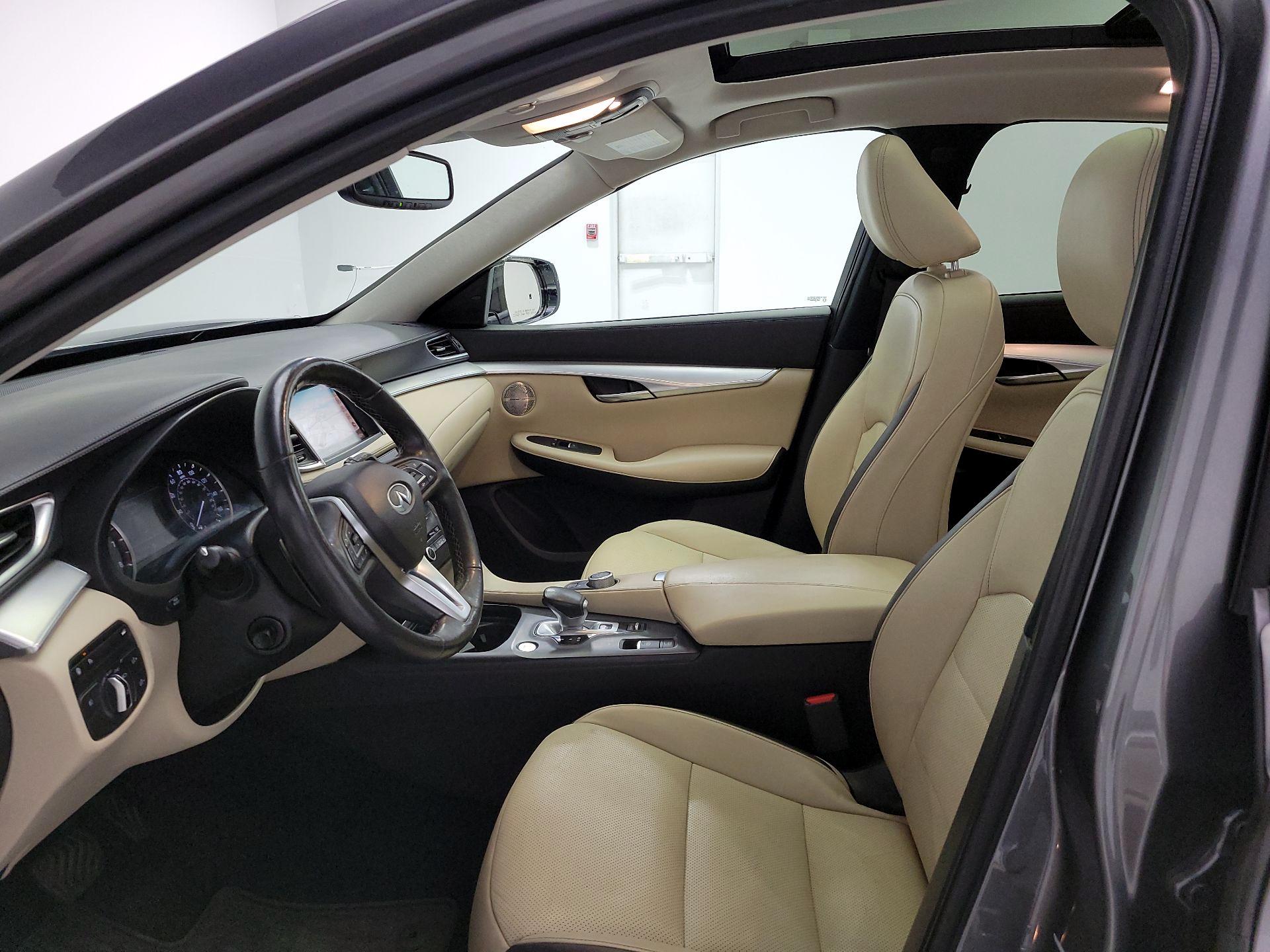 Thumbnail: 2019 INFINITI QX50 - 11