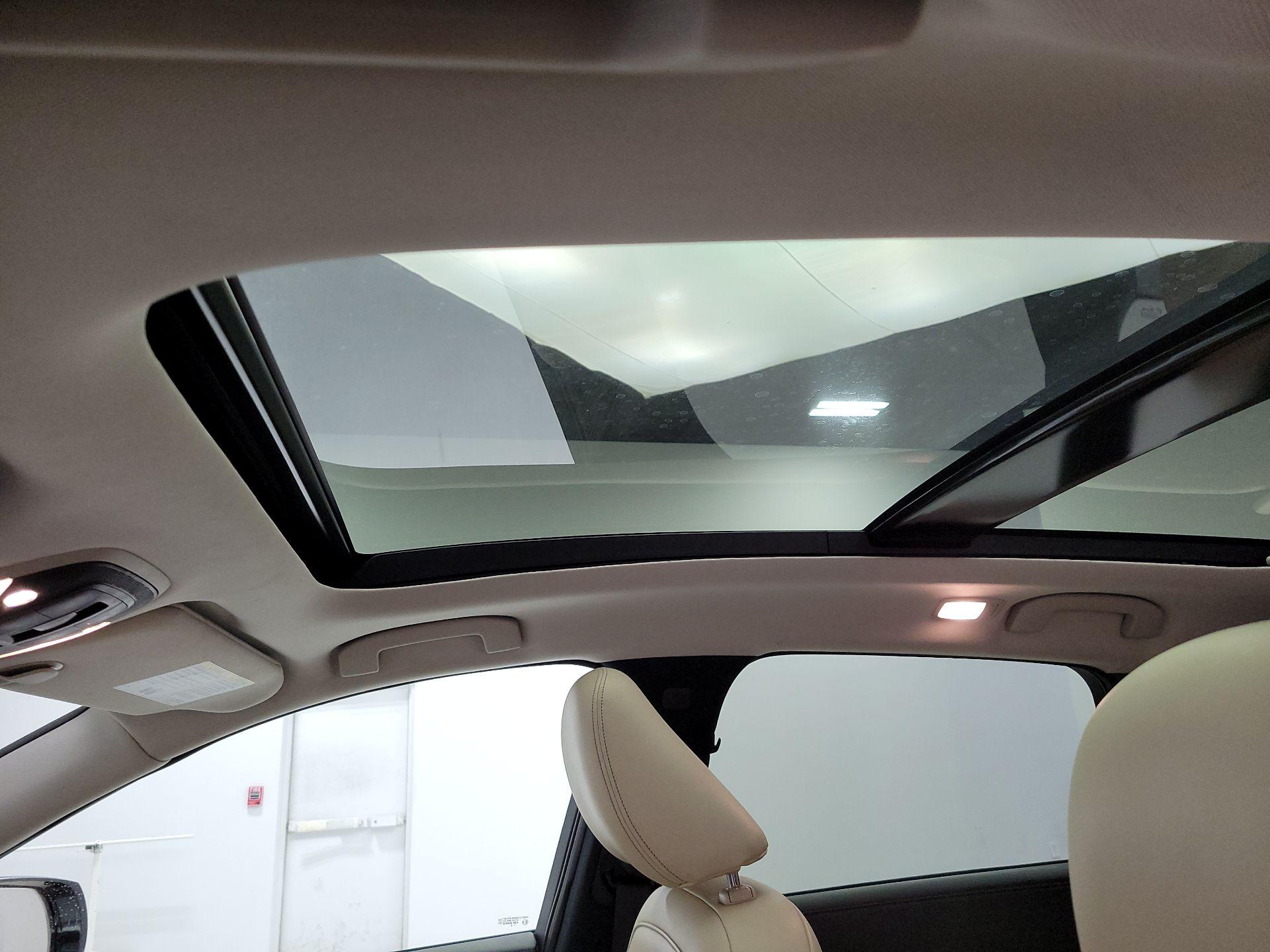 Thumbnail: 2019 INFINITI QX50 - 20