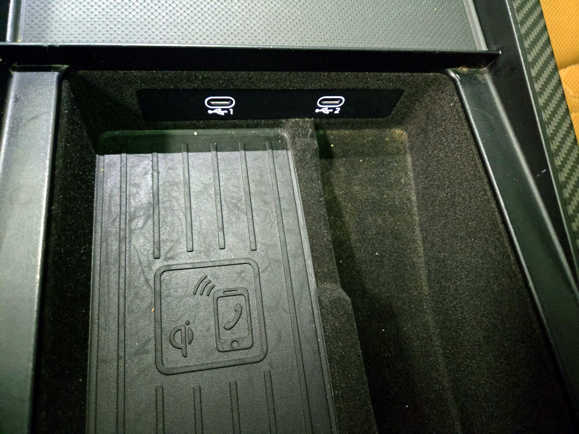 Thumbnail: 2021 Audi RS Q8 - 19