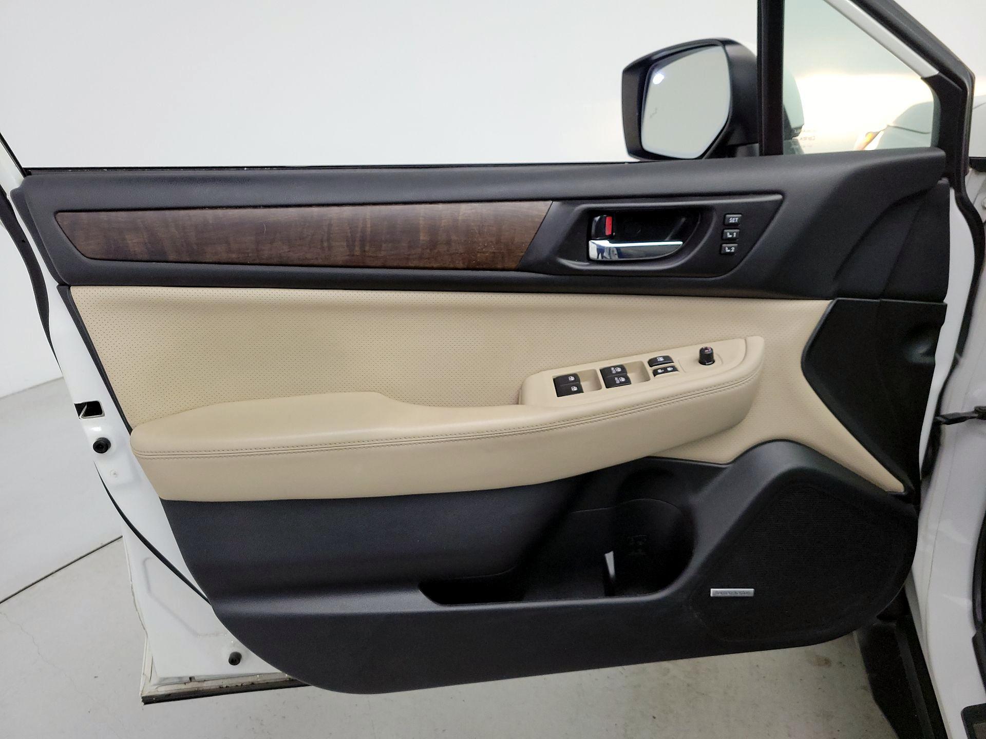 Thumbnail: 2016 Subaru Outback - 12