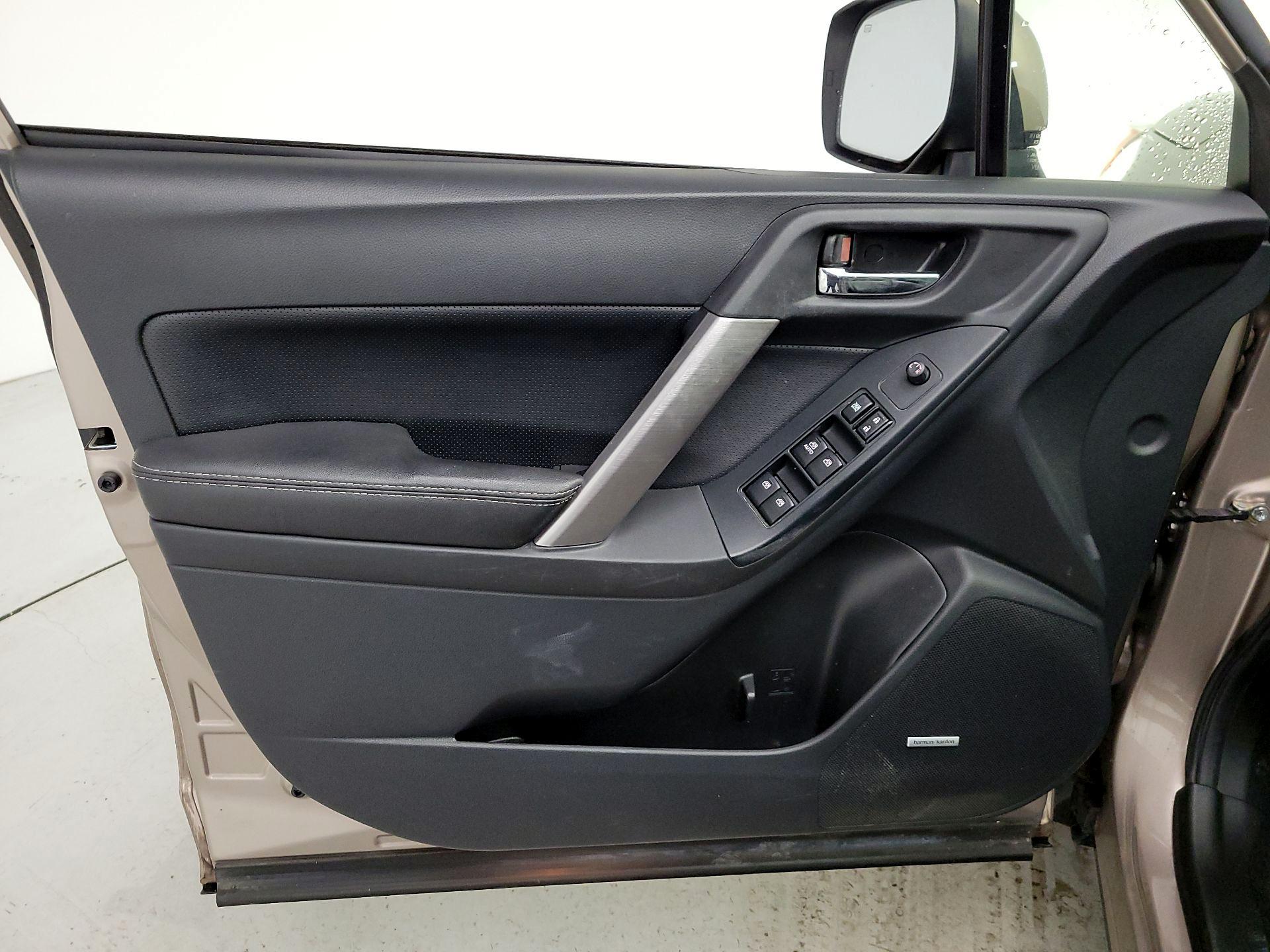 Thumbnail: 2015 Subaru Forester - 12