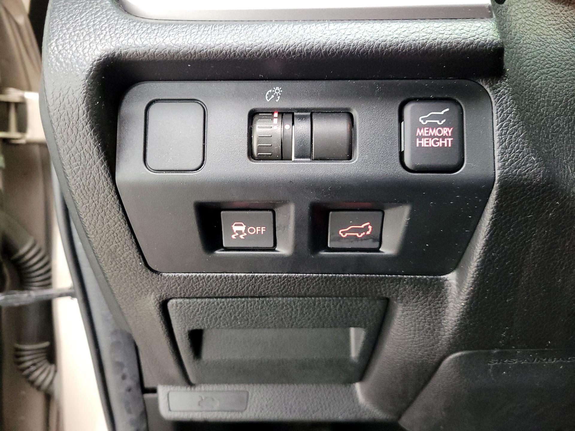 Thumbnail: 2015 Subaru Forester - 13