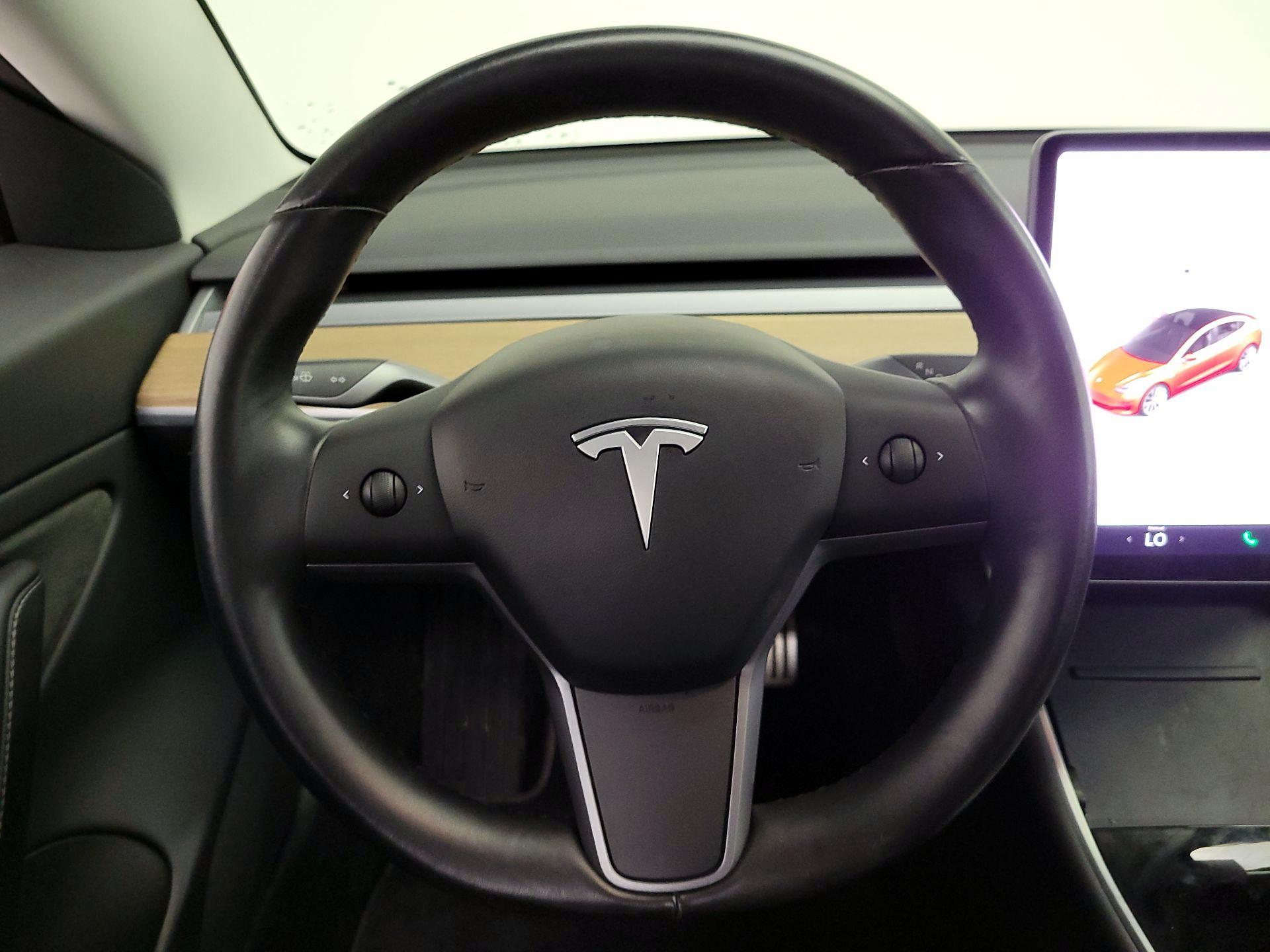Thumbnail: 2019 Tesla Model 3 - 10