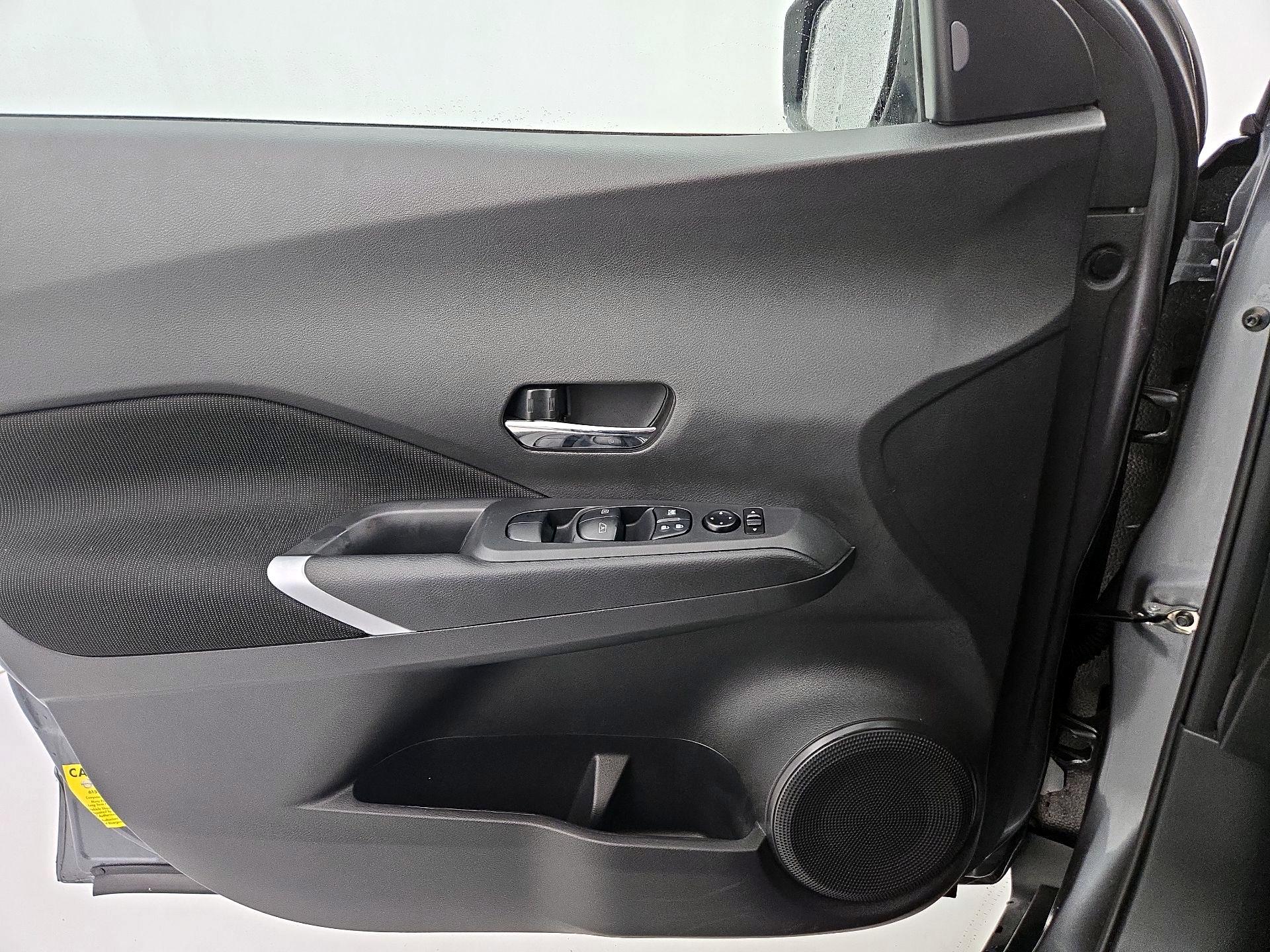 Thumbnail: 2022 Nissan Kicks - 12