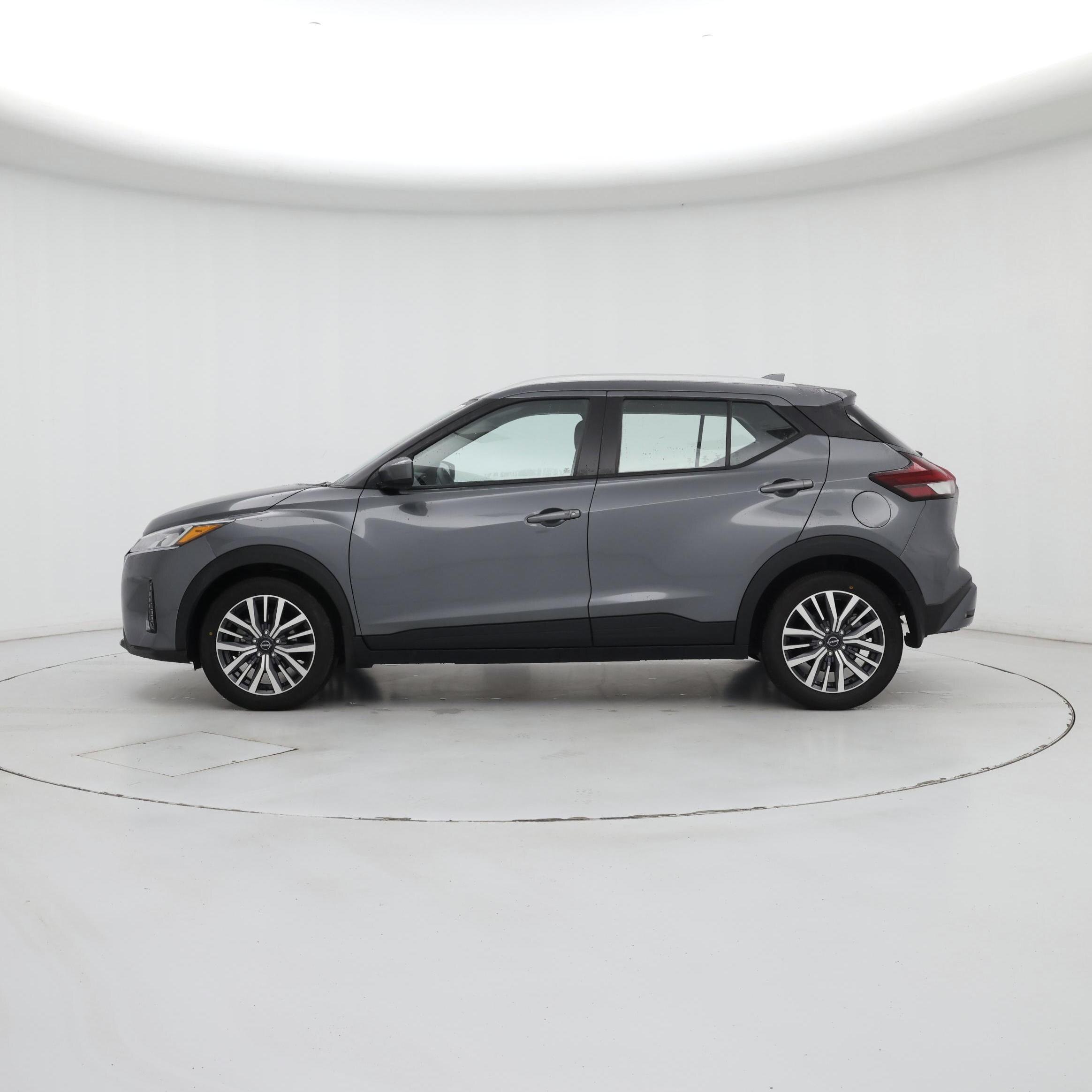 Thumbnail: 2022 Nissan Kicks - 3