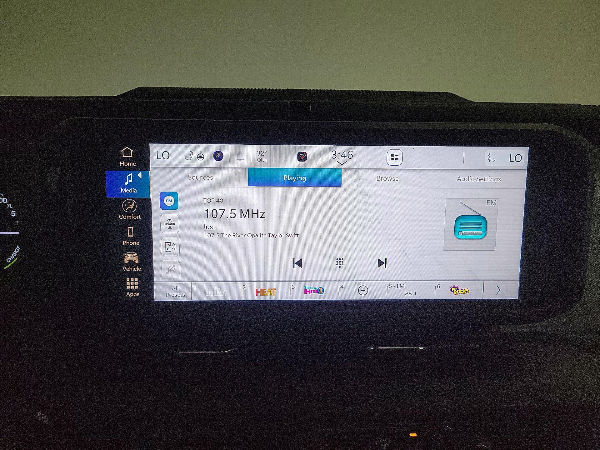 Thumbnail: 2024 Jeep Wrangler - 15