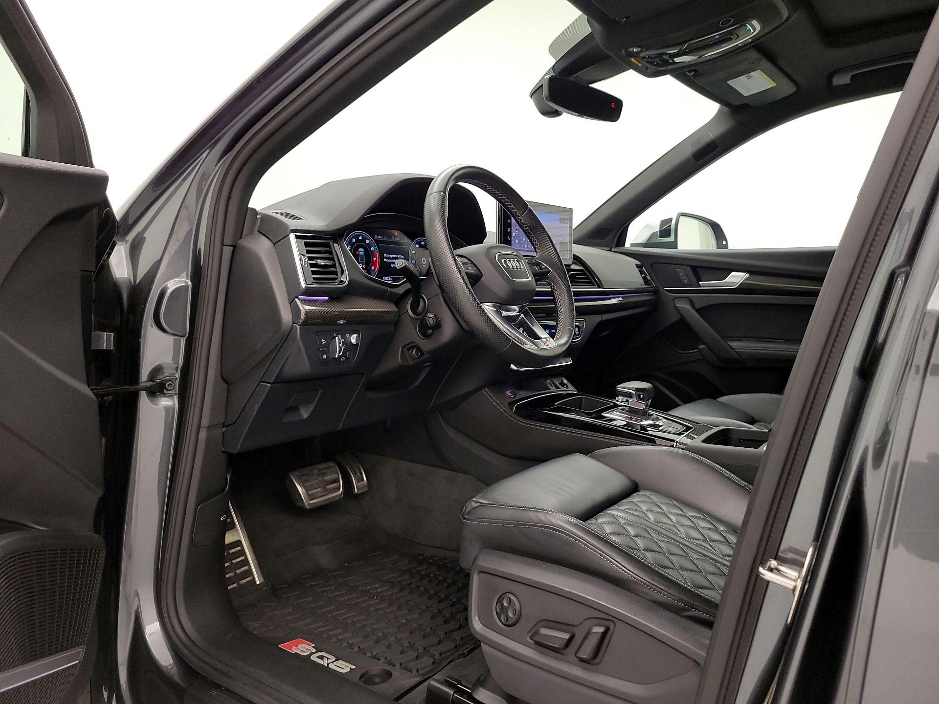 Thumbnail: 2023 Audi SQ5 - 11