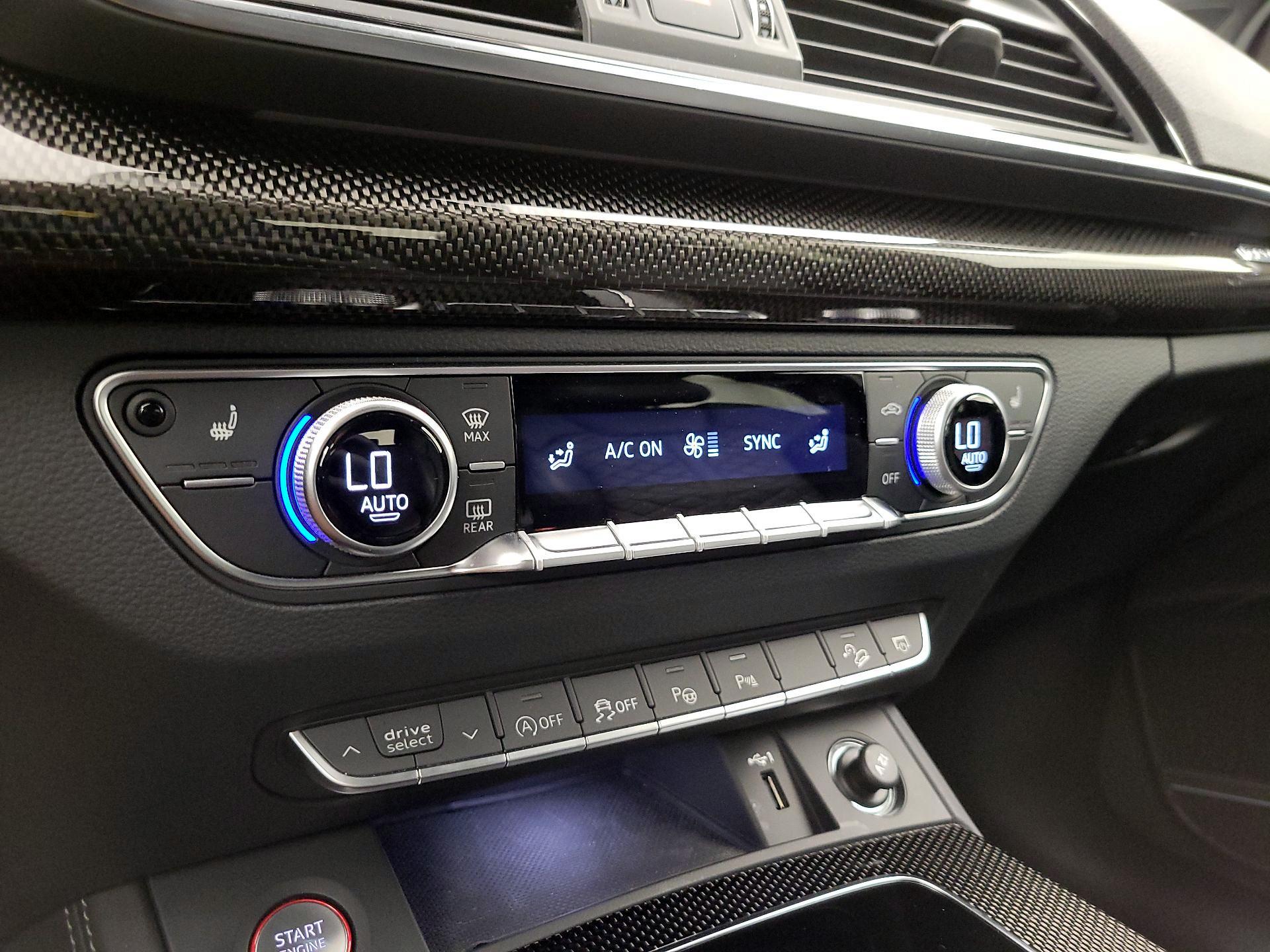 Thumbnail: 2023 Audi SQ5 - 17