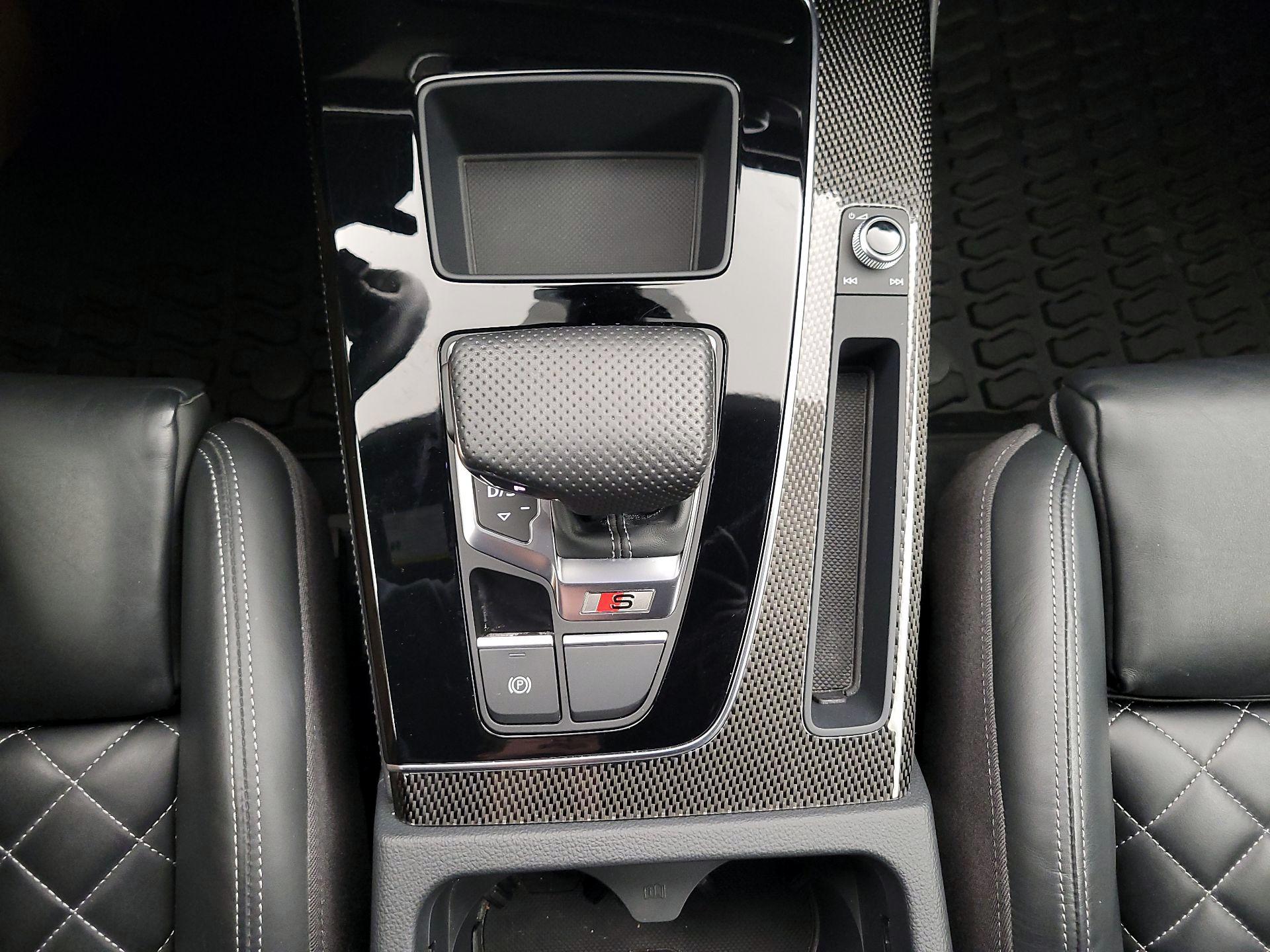 Thumbnail: 2023 Audi SQ5 - 18