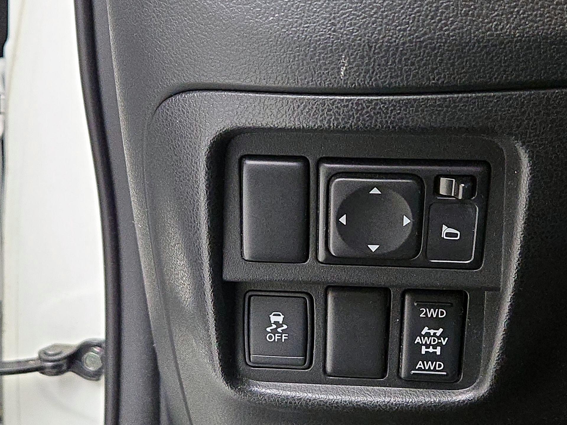 Thumbnail: 2017 Nissan Juke - 13