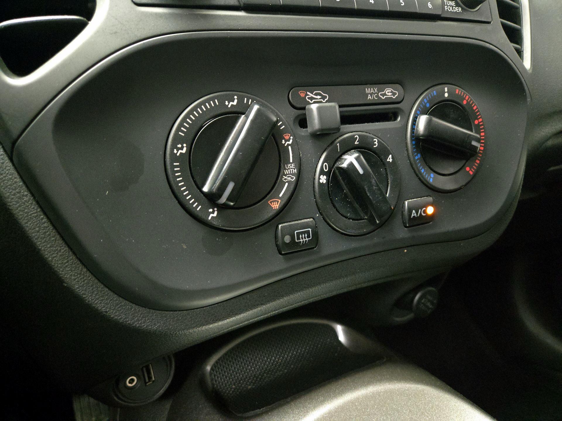 Thumbnail: 2017 Nissan Juke - 16