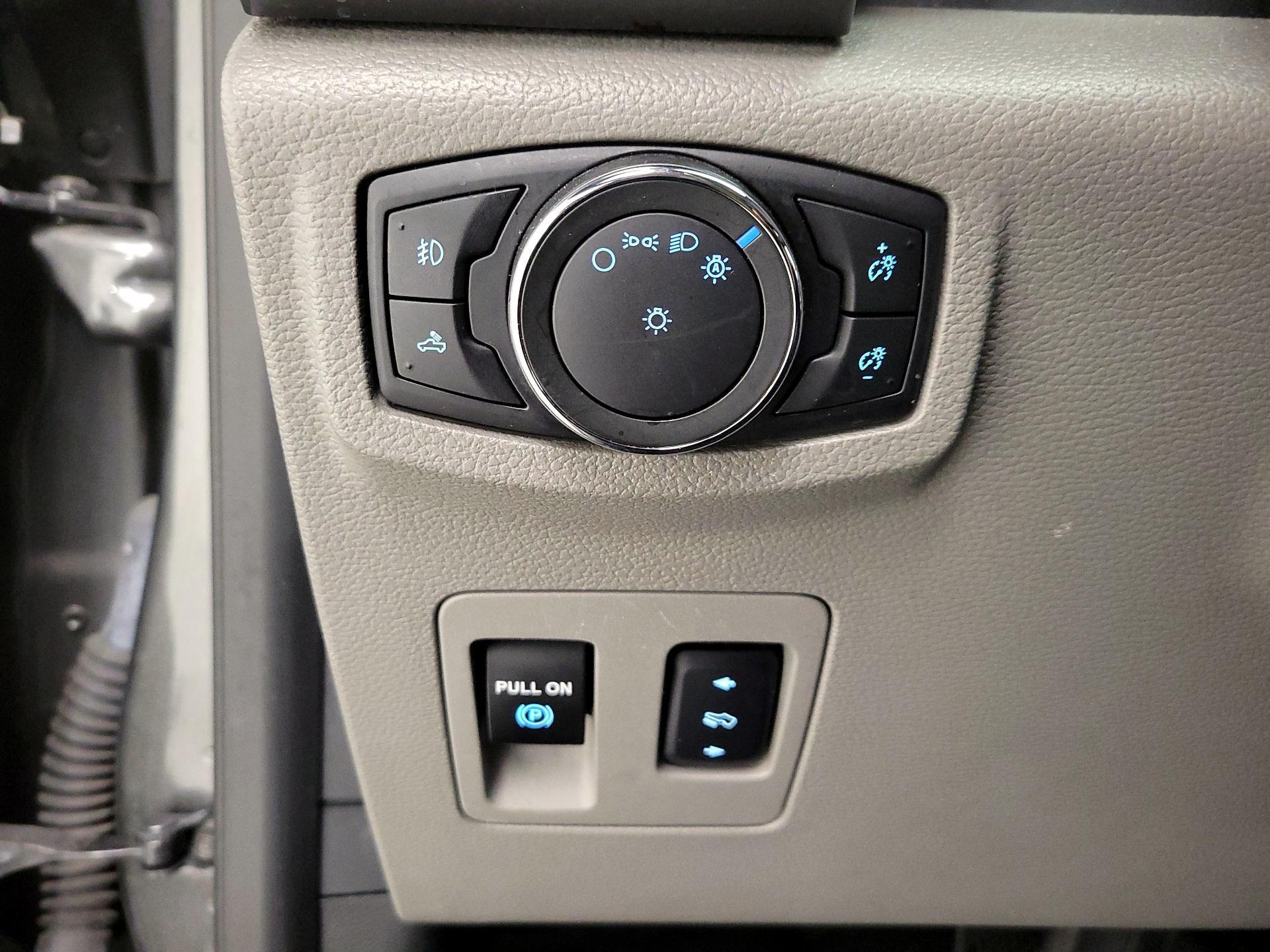 Thumbnail: 2017 Ford F-150 - 13