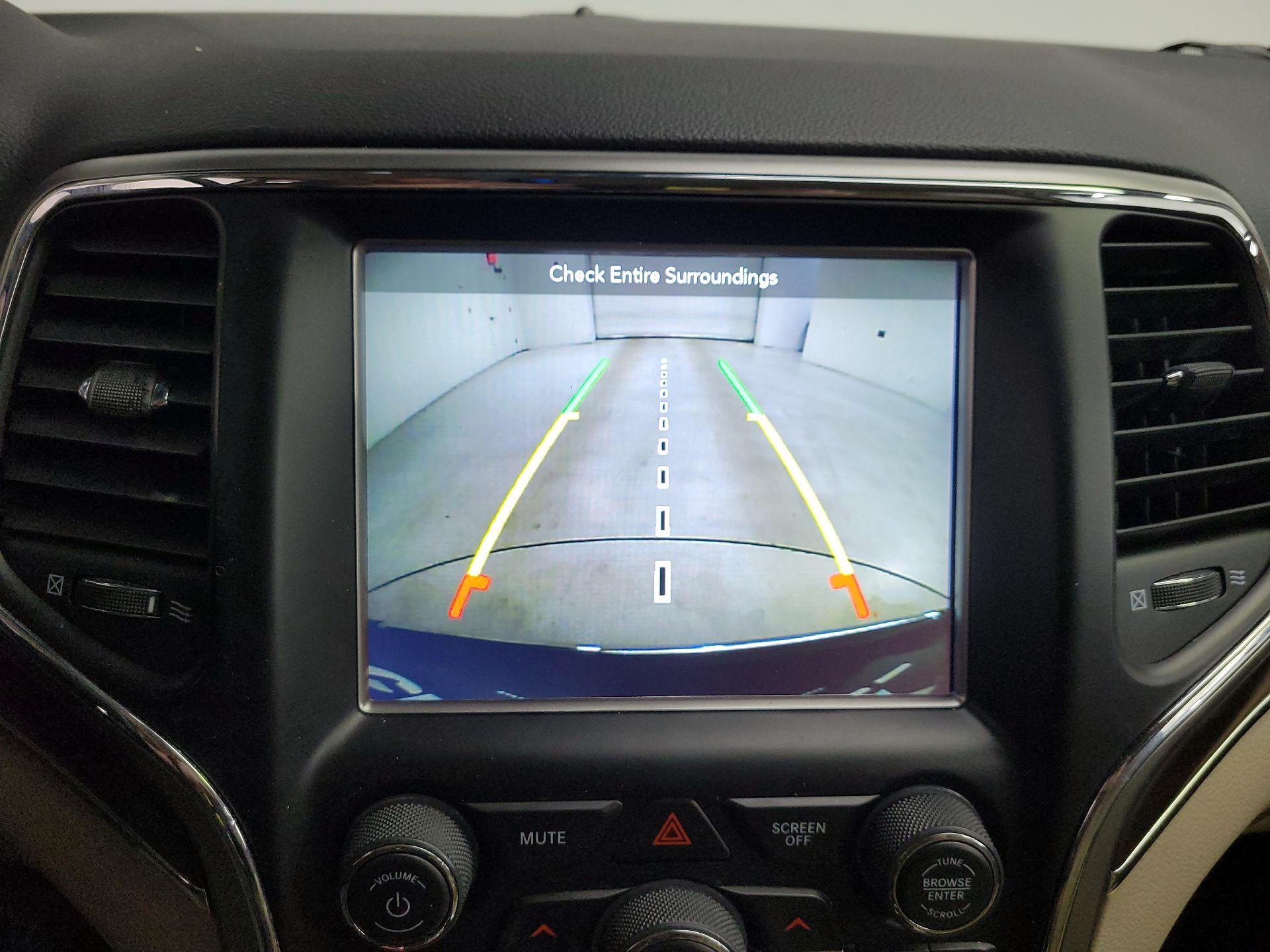 Thumbnail: 2018 Jeep Grand Cherokee - 15