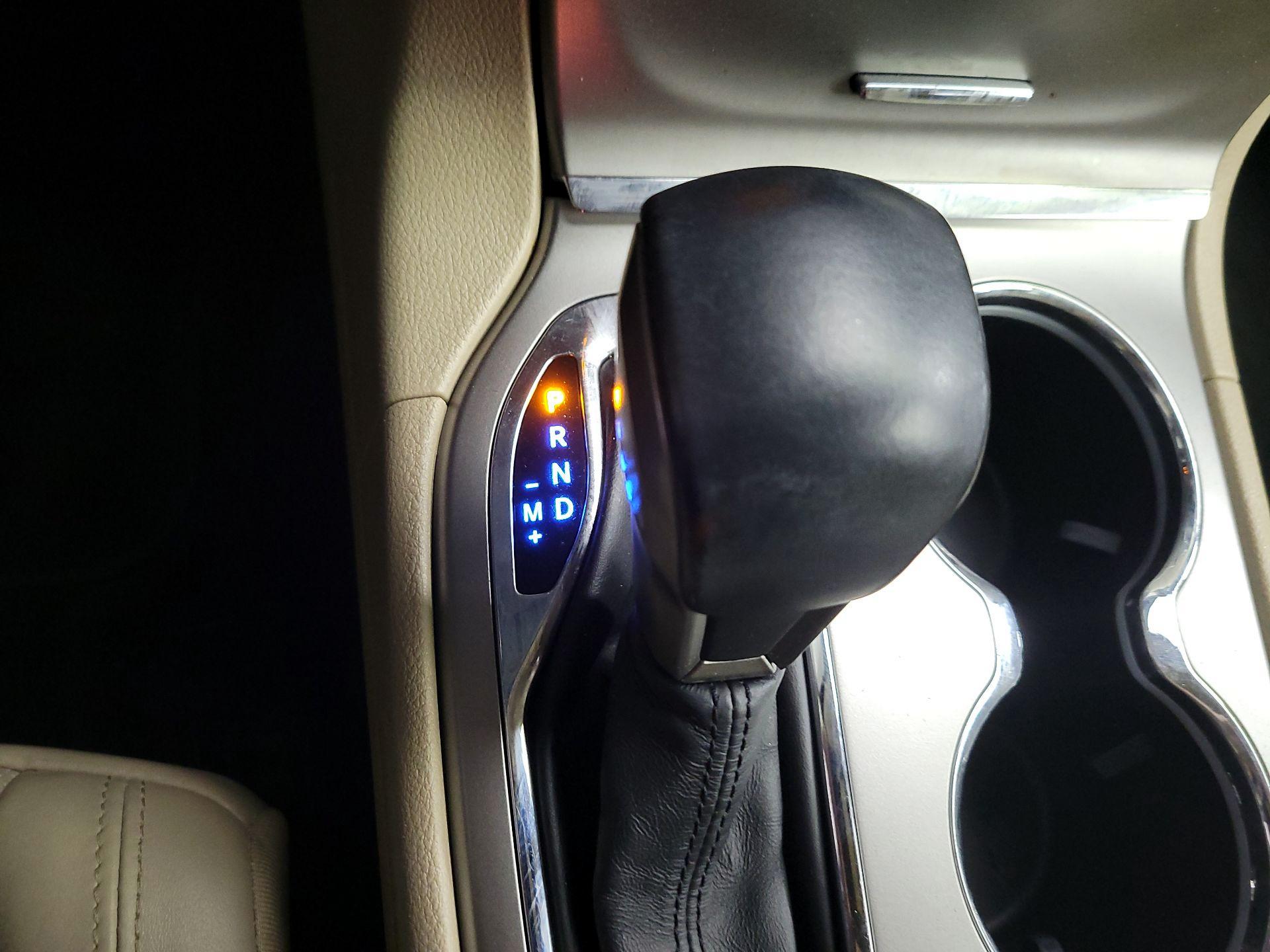 Thumbnail: 2018 Jeep Grand Cherokee - 18