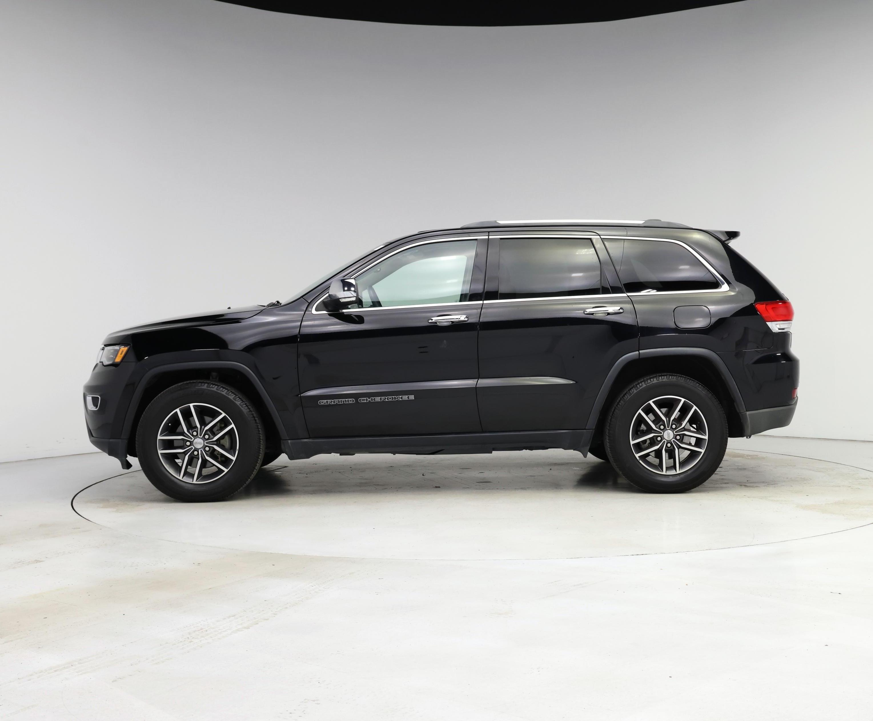 Thumbnail: 2018 Jeep Grand Cherokee - 3