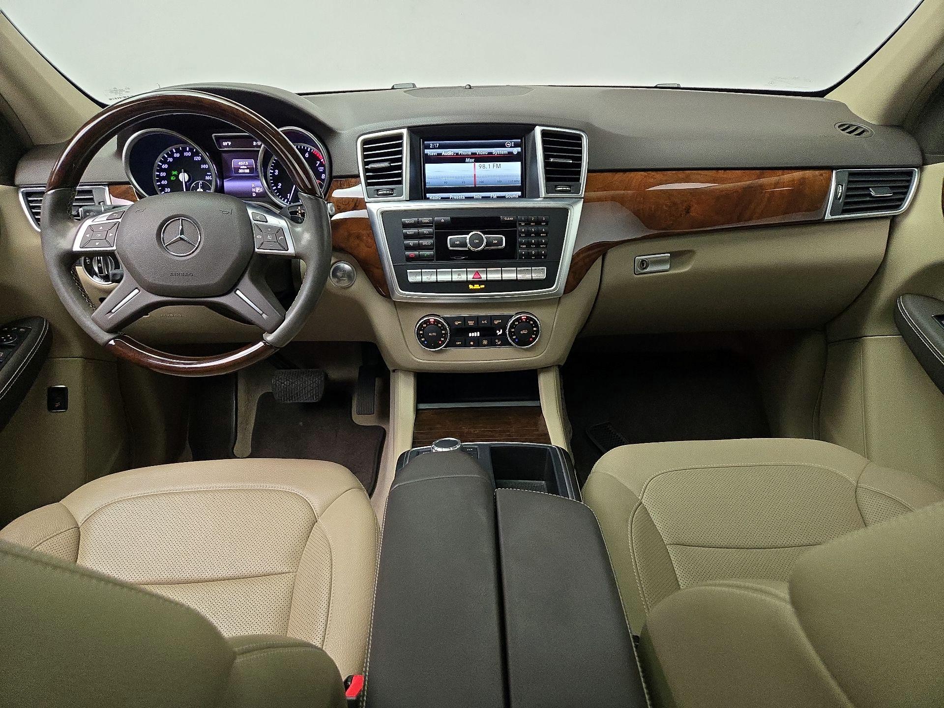 Thumbnail: 2015 Mercedes-Benz M-Class - 9