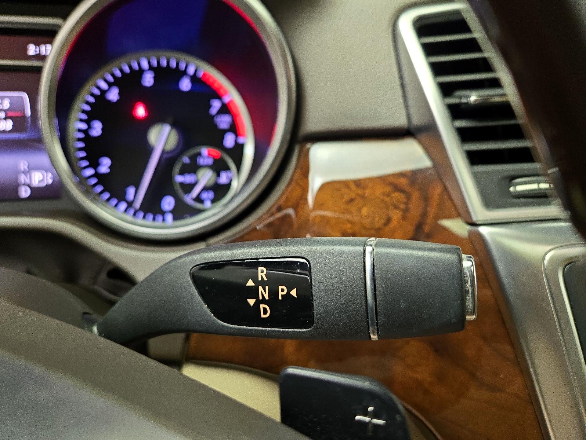 Thumbnail: 2015 Mercedes-Benz M-Class - 18