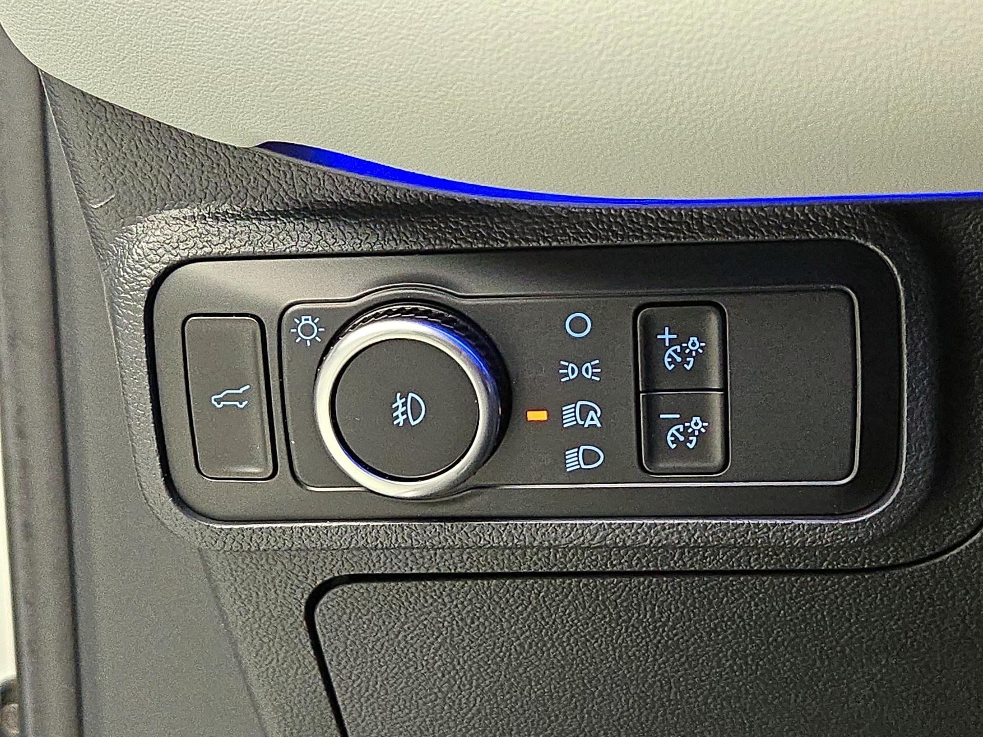 Thumbnail: 2025 Ford Explorer - 13