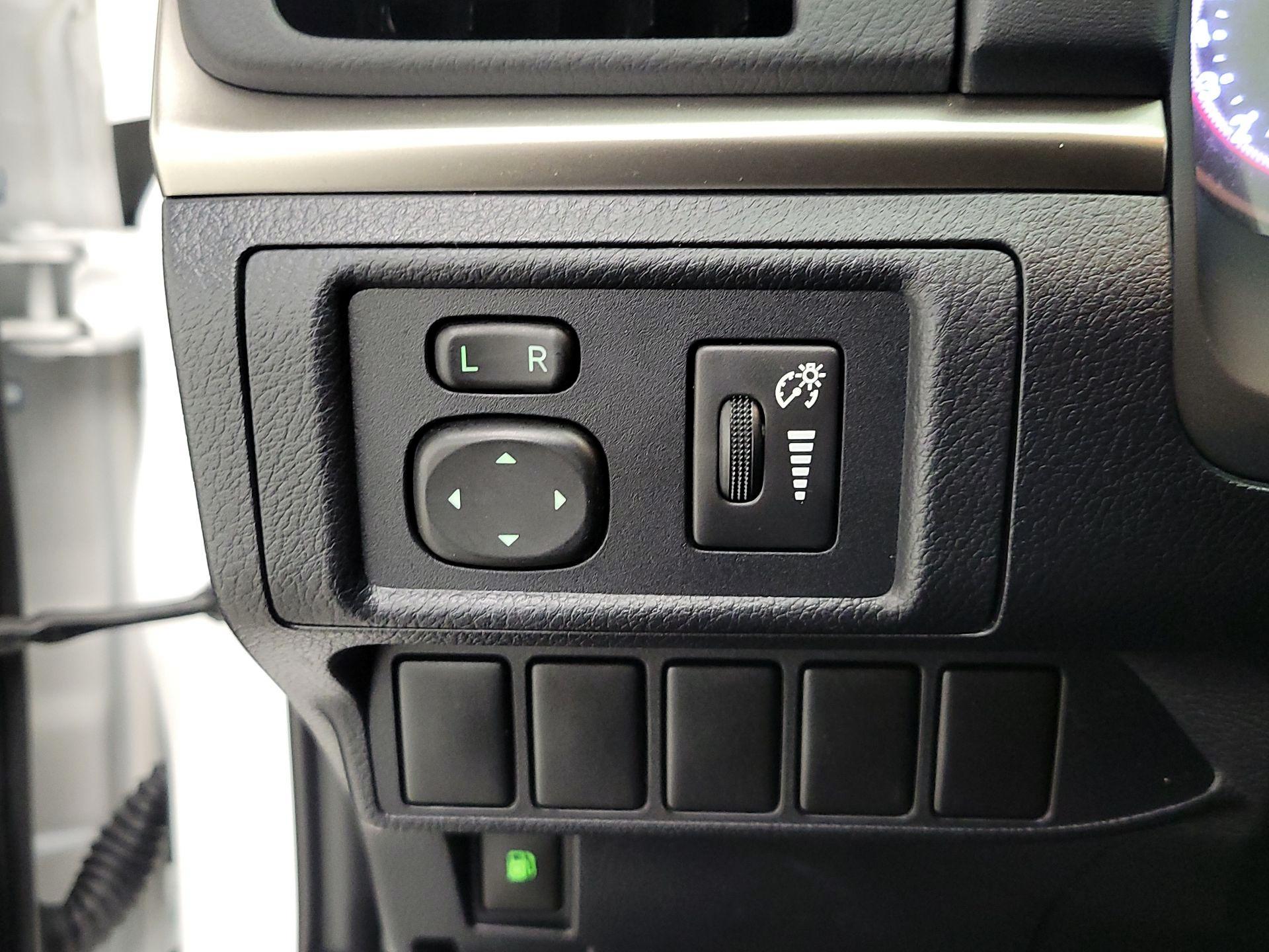 Thumbnail: 2017 Lexus CT - 13