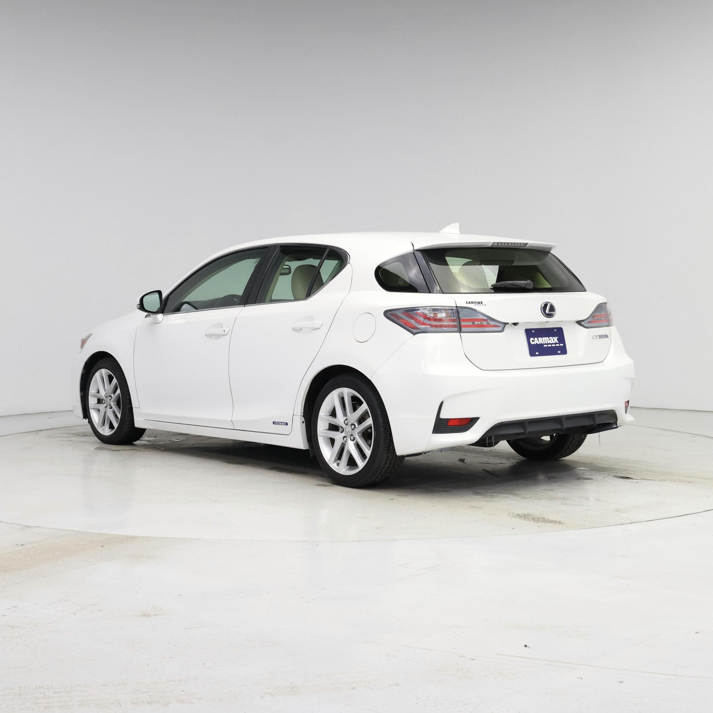 Thumbnail: 2017 Lexus CT - 2