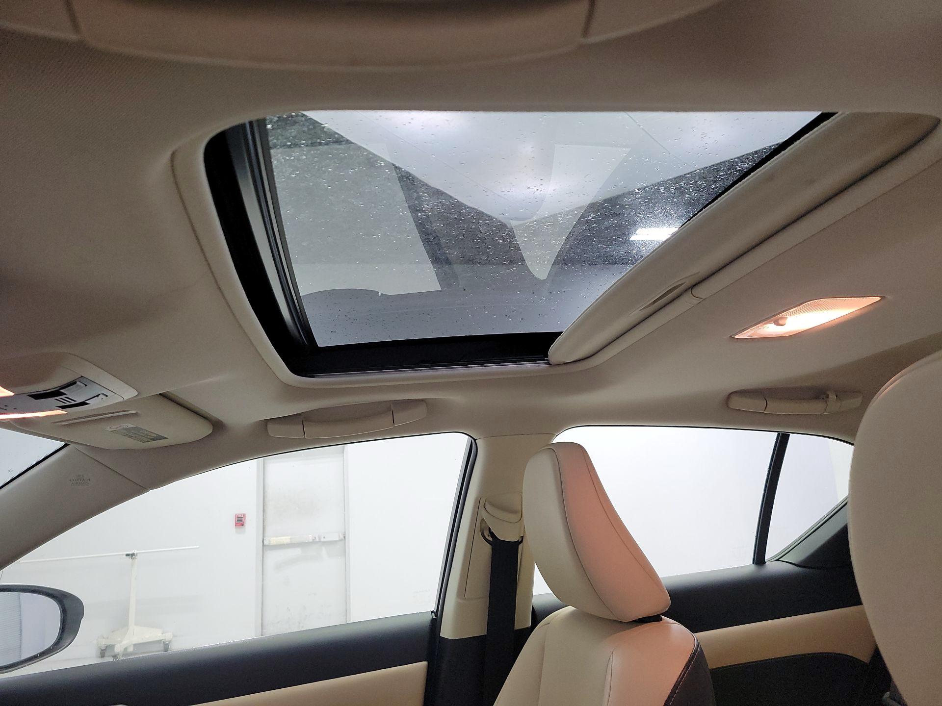 Thumbnail: 2017 Lexus CT - 20