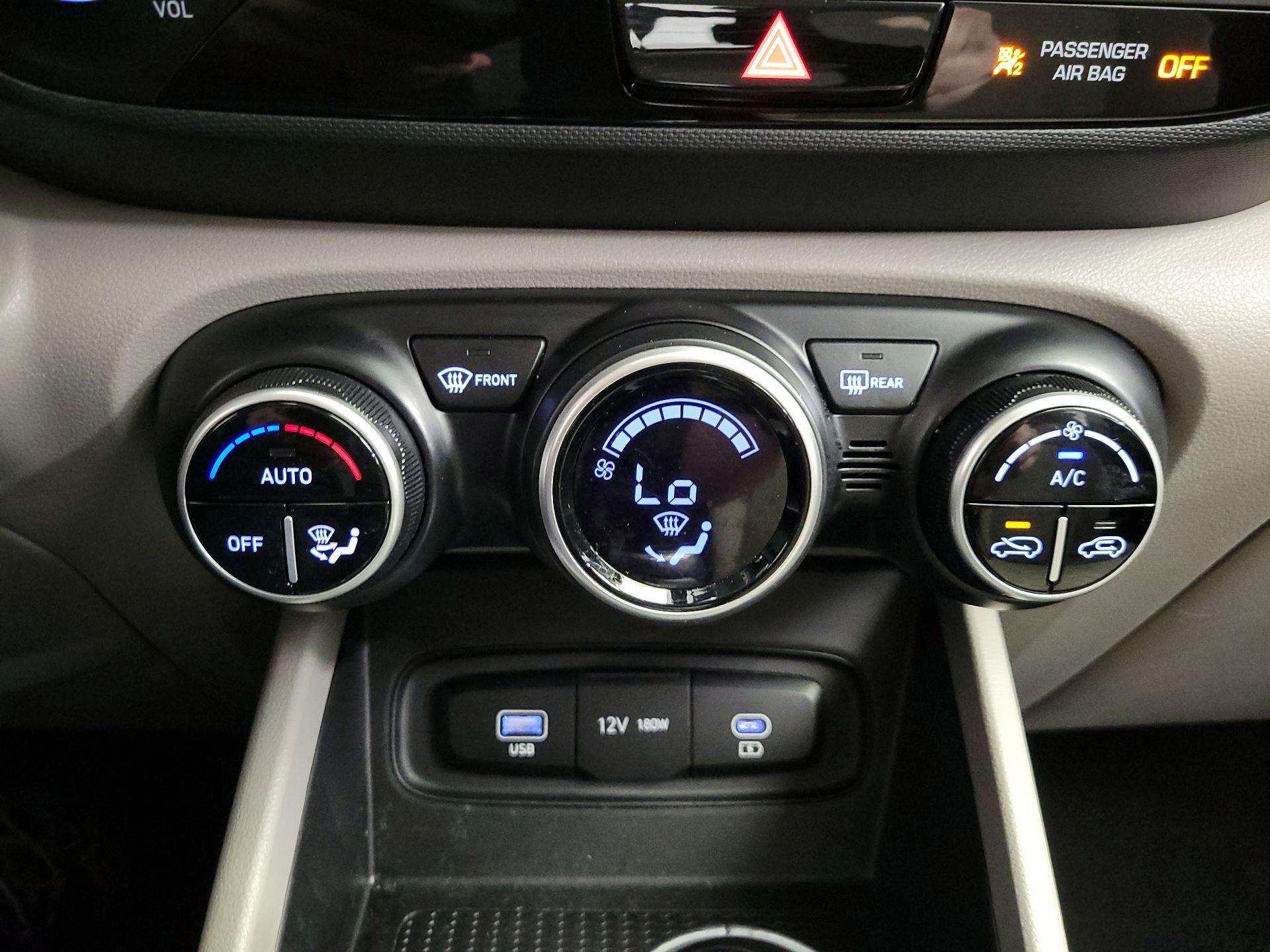 Thumbnail: 2024 Hyundai Venue - 16