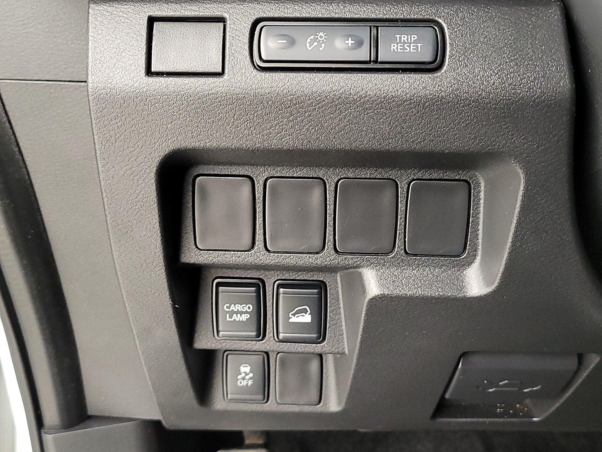 Thumbnail: 2024 Nissan Frontier - 13